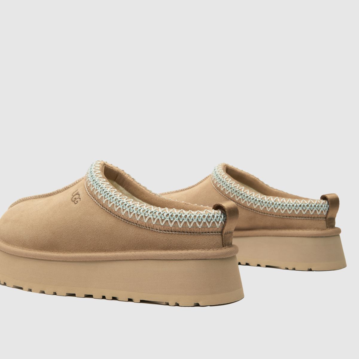 UGG copati s platformo tazz v peščeni barvi