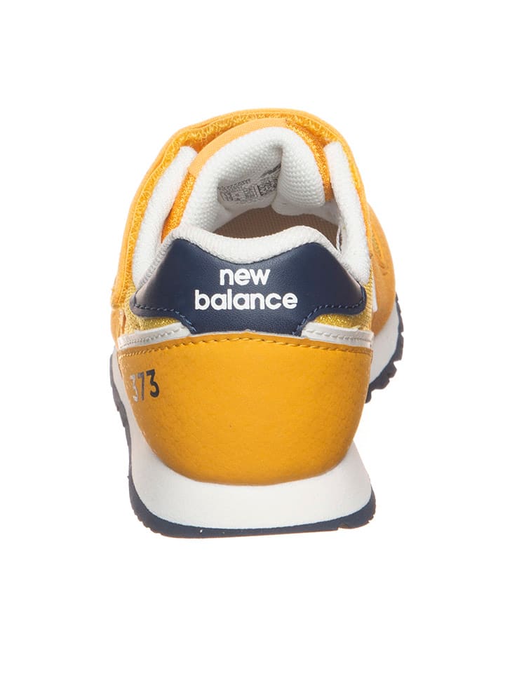 New Balance Sneakers 