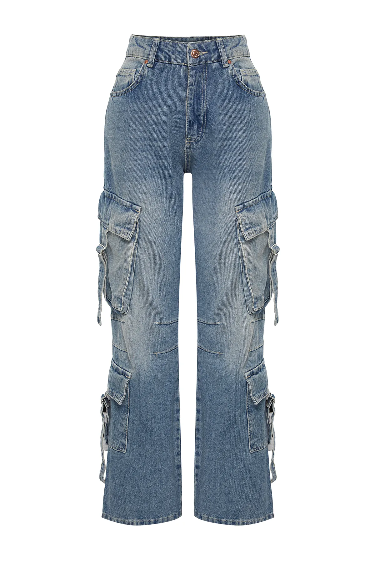 Trendyol Collection  Blaue Skater-Jeans mit Cargotasche und hoher Taille TWOSS24JE00170