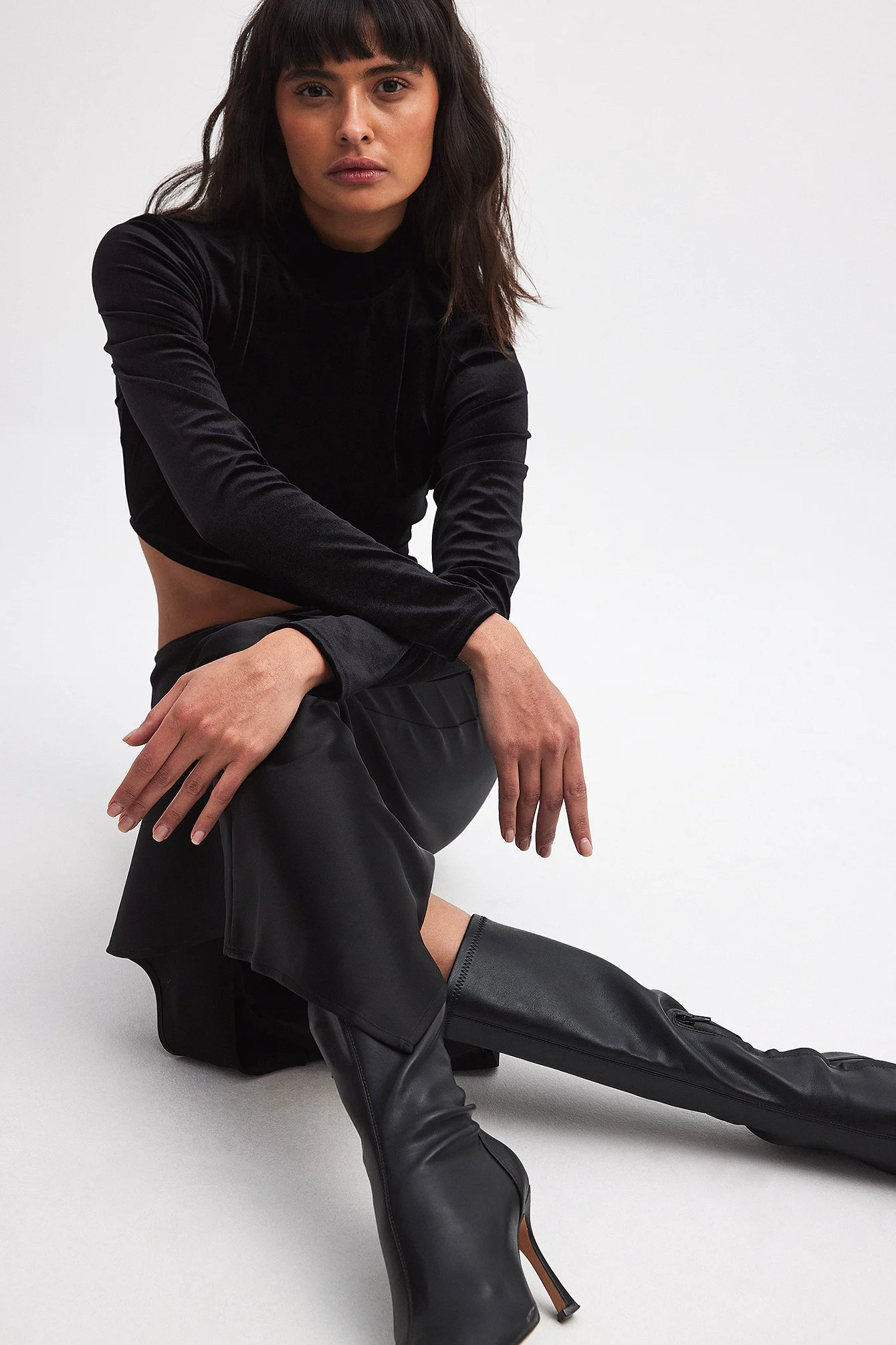 Maxikleid aus Samt und Satin