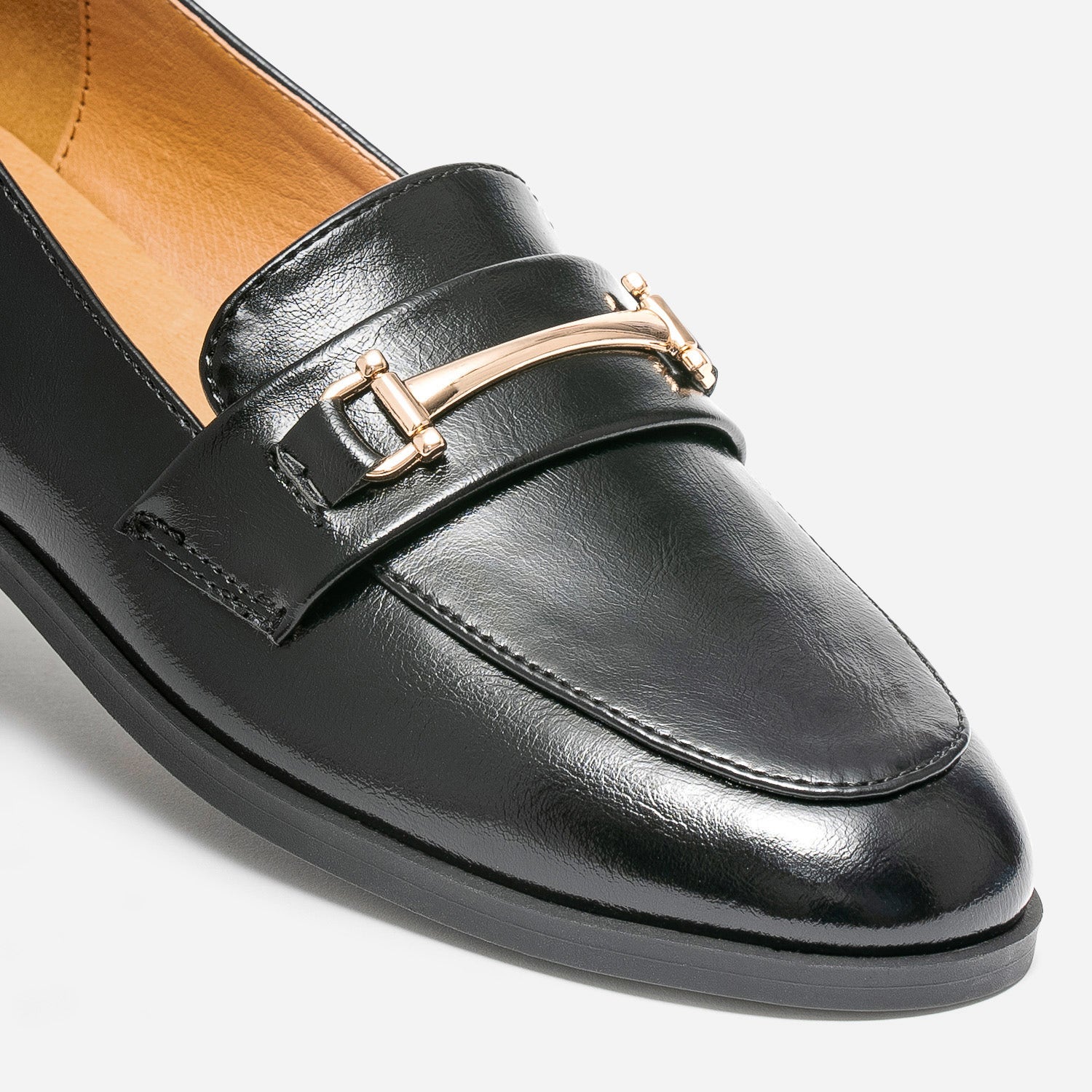 Mocassin noir détails dorés