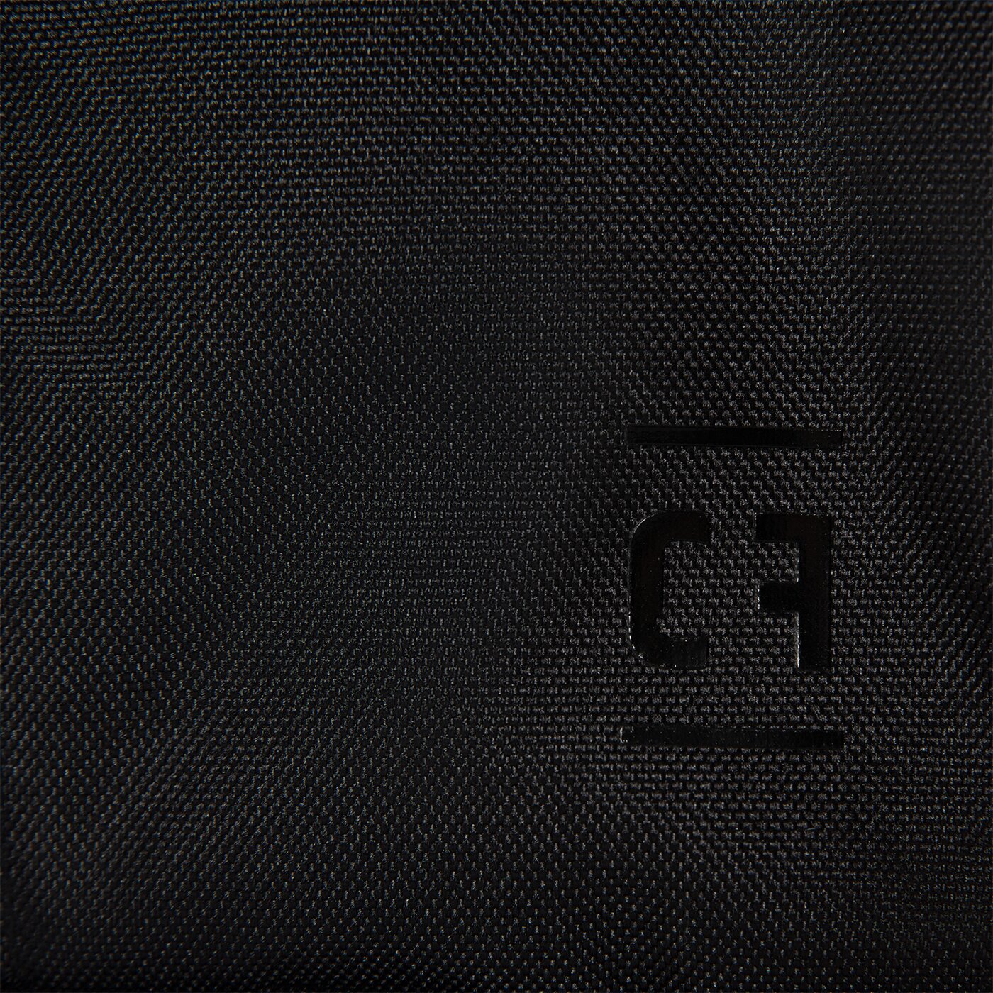 CONFRONT TASCHE ESSENTIAL BLACK Schwarz