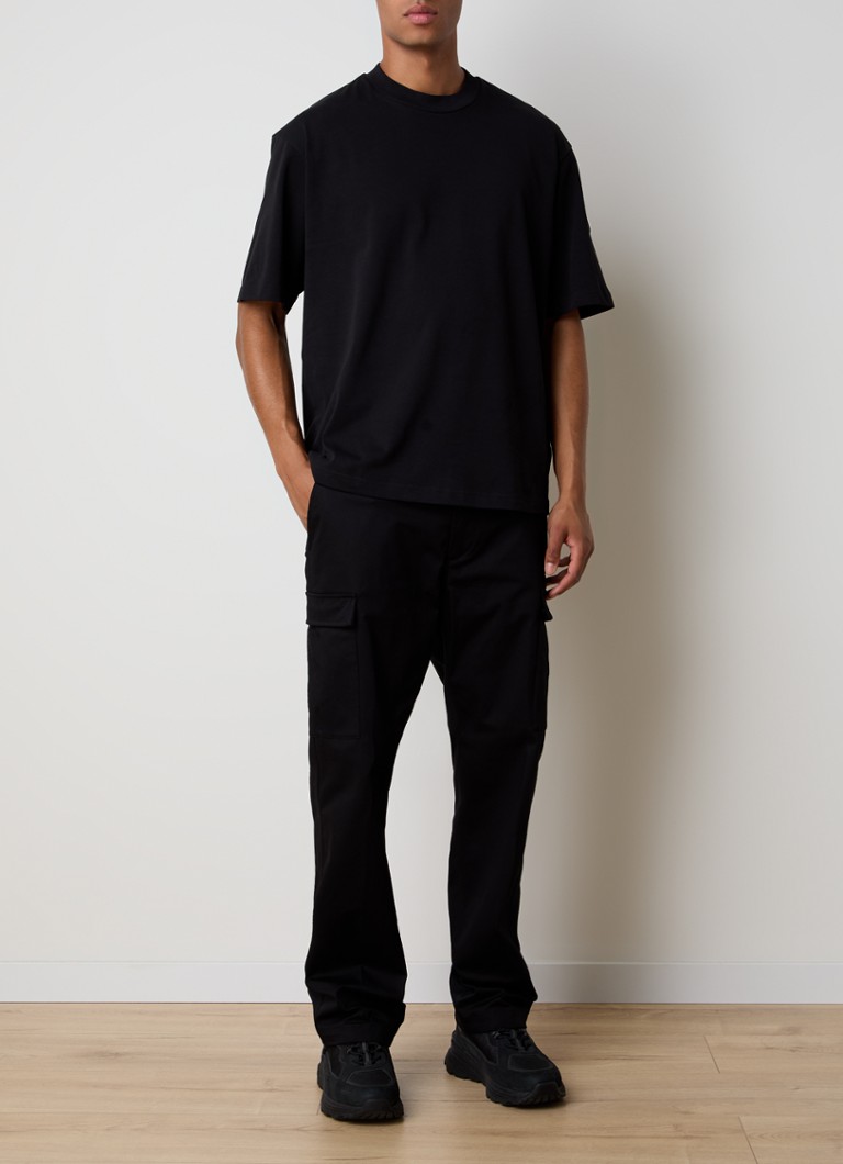 Pantaloni cargo Moncler din gabardină, mulați, cu logo.
