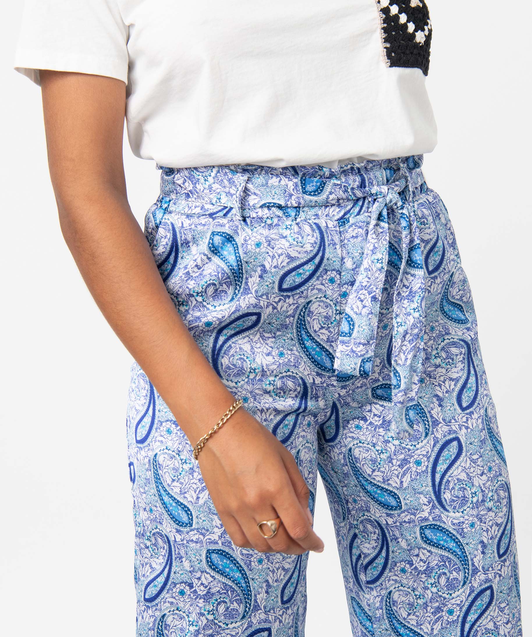 Pantacourt femme en matière satinée à motifs cachemire imprime | GEMO