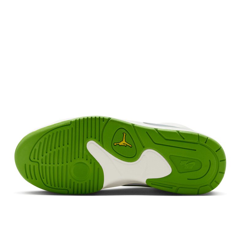 JORDAN Wmns Stadium 90 white/chlorophyll-sail-lightening