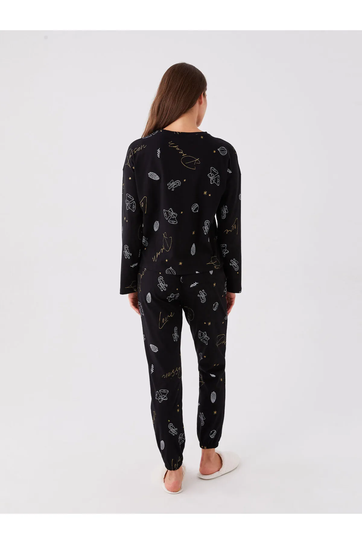 LC Waikiki  Gemustertes Langarm-Damenpyjama-Set mit Rundhalsausschnitt