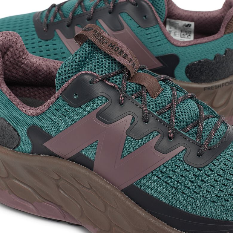 New Balance Fresh Foam More v3 Trail dark mushroom