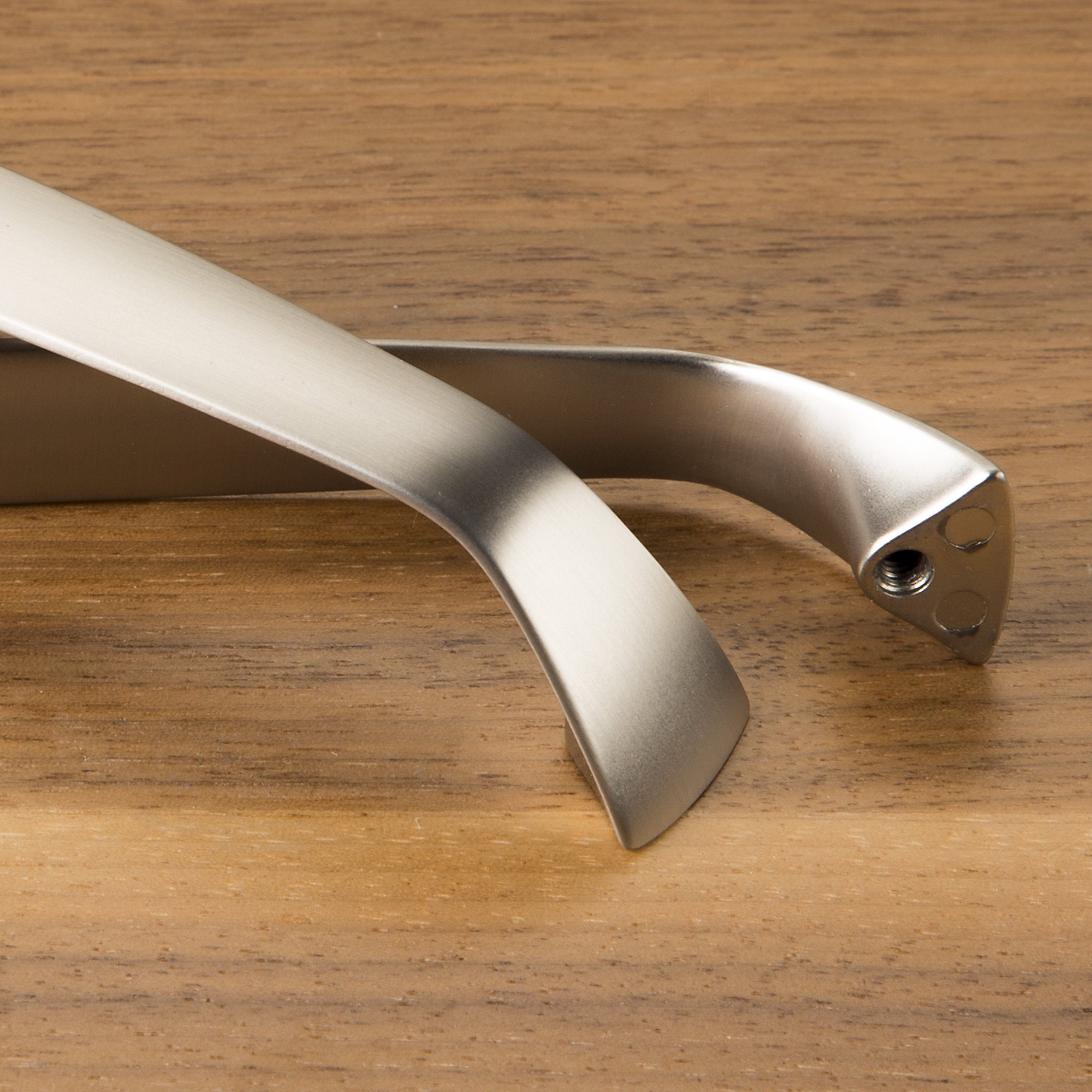 SO-TECH® Möbelgriff JOEN, moderner Bügelgriff aus Zinkdruckguss (1-St), Edelstahloptik Bohrlochabstand (BA) 128 mm