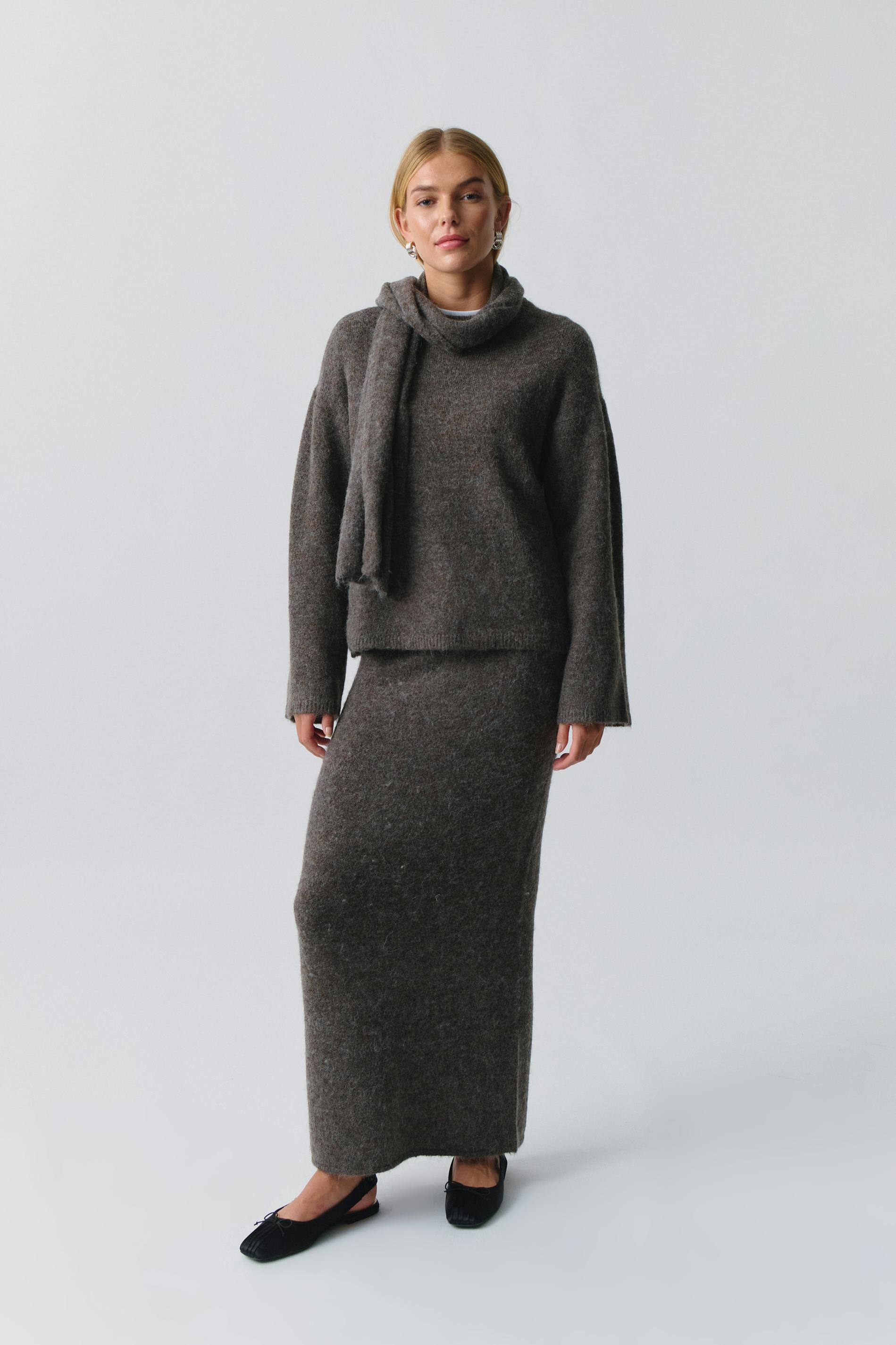 Knitted scarf sweater