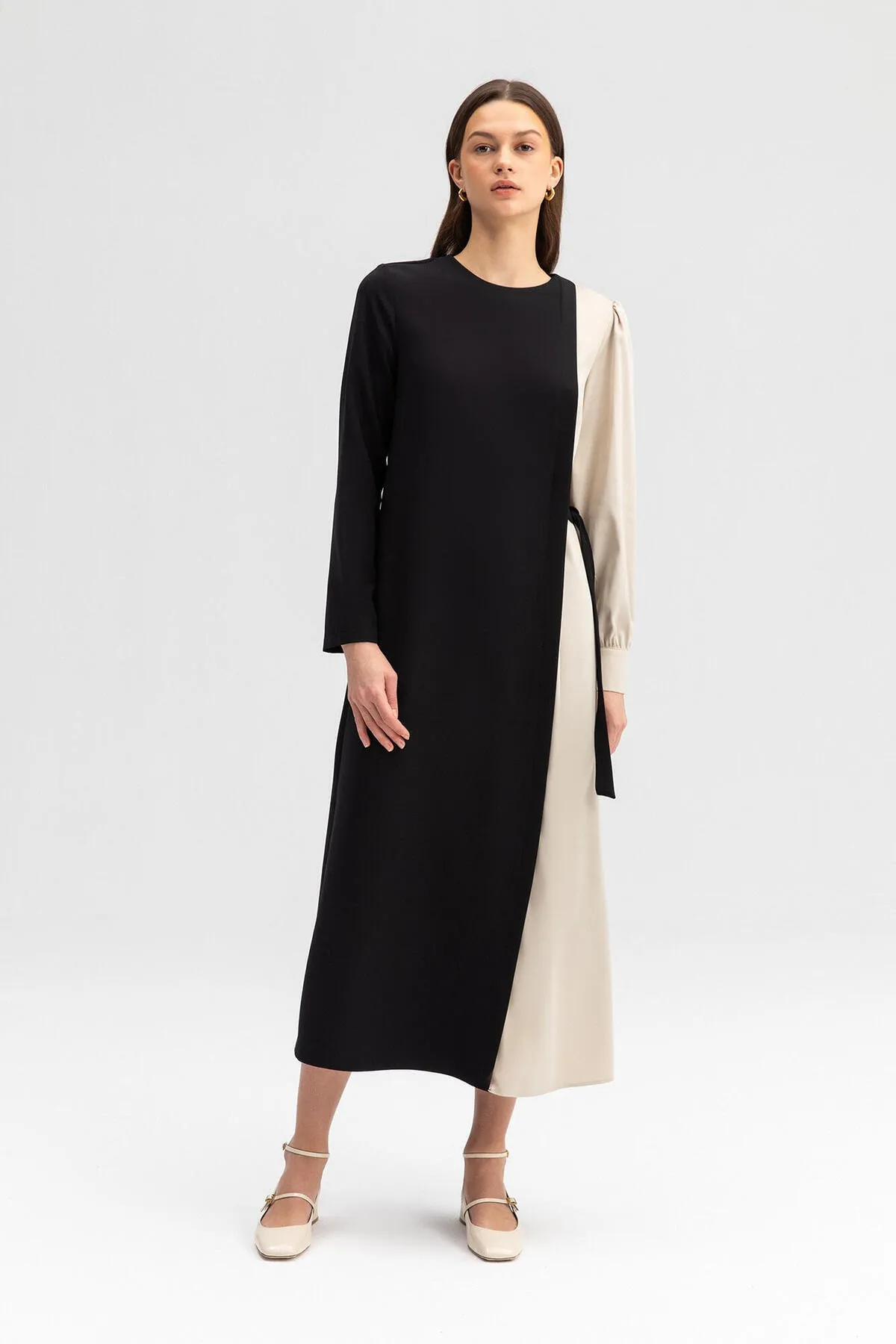 Touché Privé  KLEID IN KONTRASTFARBE
