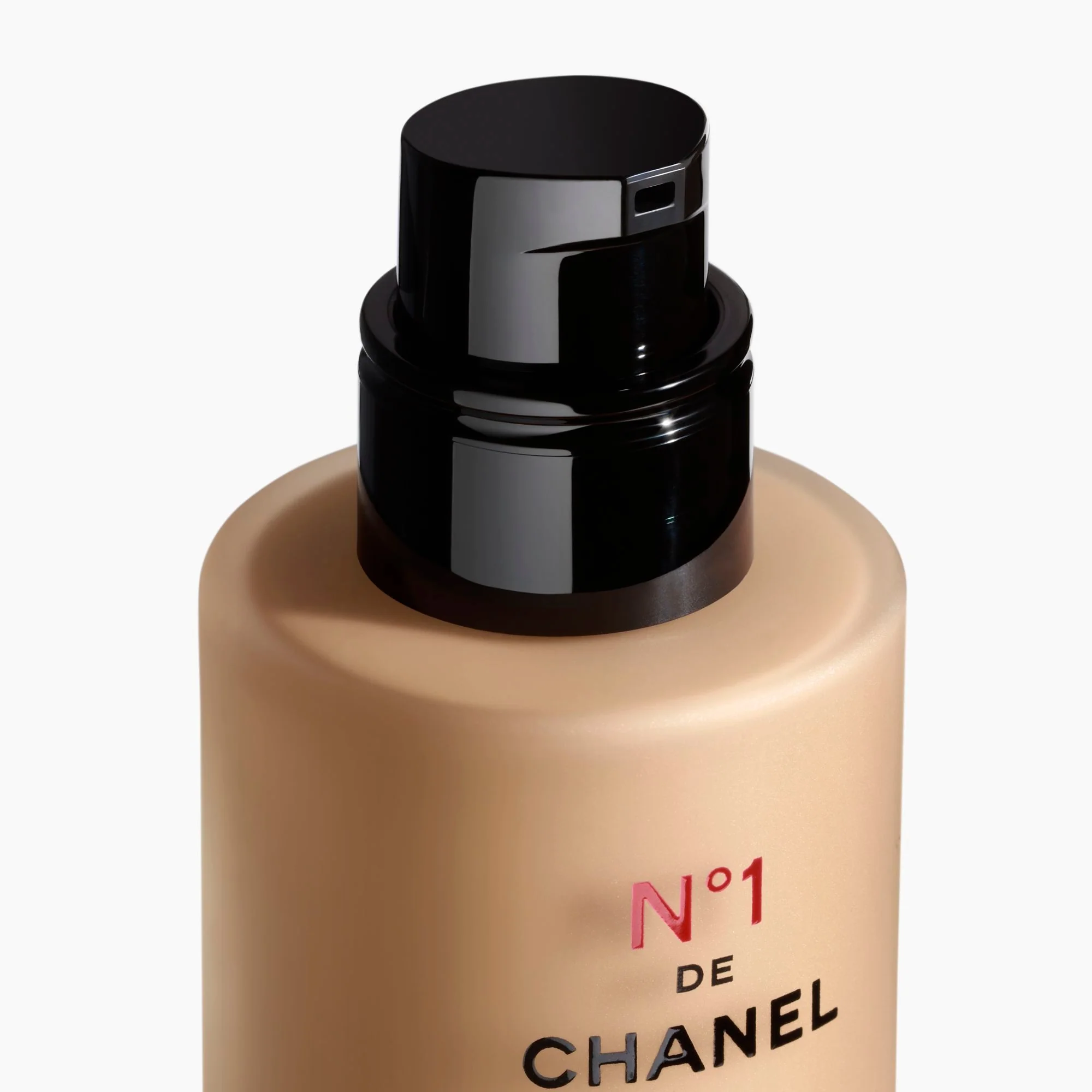 N°1 DE CHANEL REVITALIZIRAJUĆI PUDER - POSVJETLJIVA - HIDRATIZIRA - ZAŠTITI