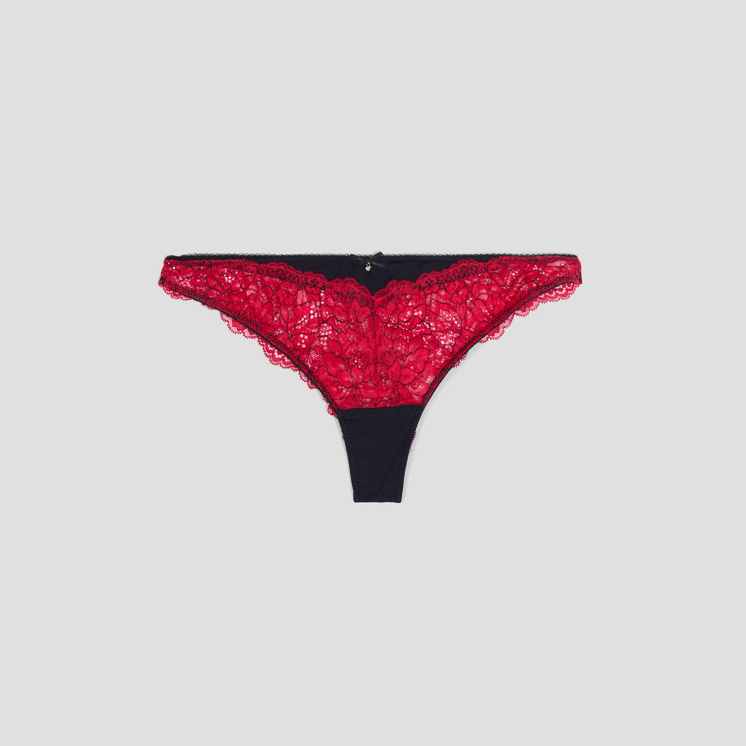 Culotte tanga à micro dentelle rouge femme | La Halle