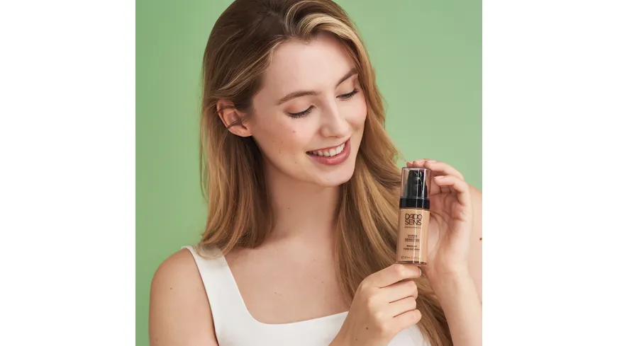 DADO SENS HYPERSENSITIVE MAKE-UP bei hypersensibler Haut 30 ml 02K - Almond