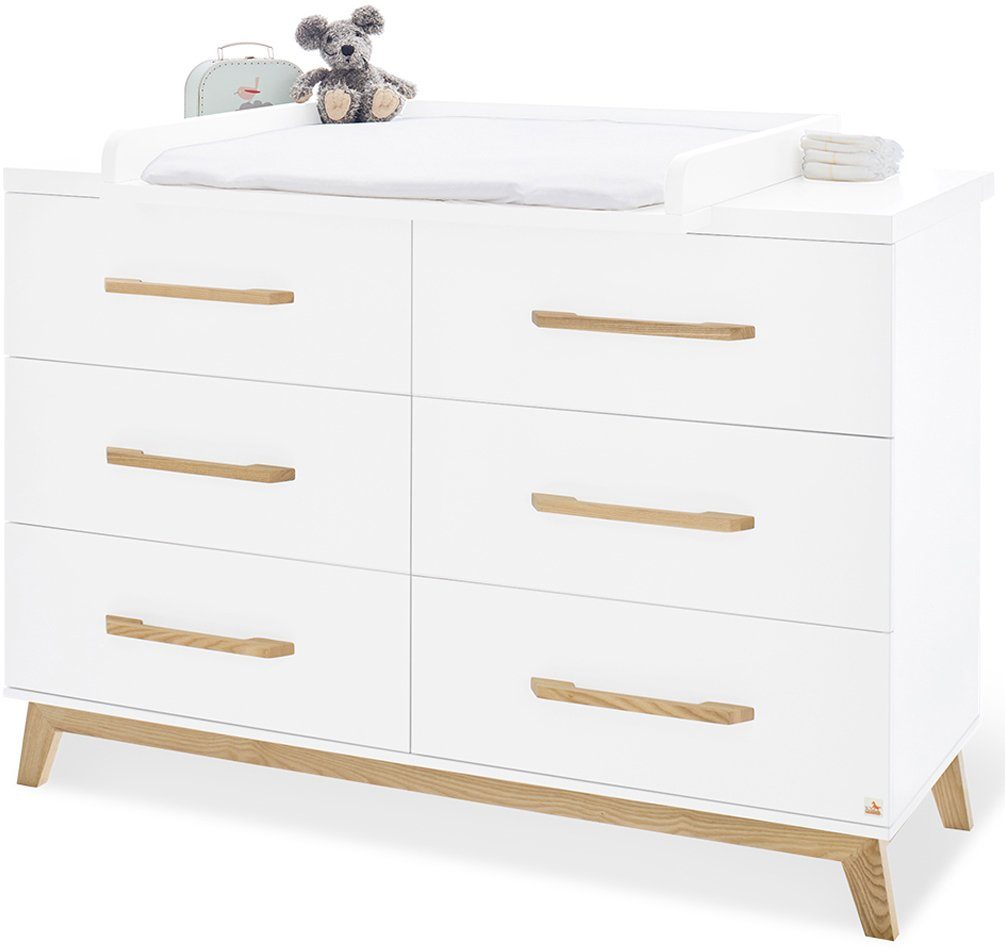 Pinolino® Babyzimmer-Komplettset Hilda & Riva, (Set, 3-St., Hausbett, Wickelkommode, Kleiderschrank), extrabreit groß; mit Hausbett, Wickelkommode & 2-trg. Kleiderschrank
