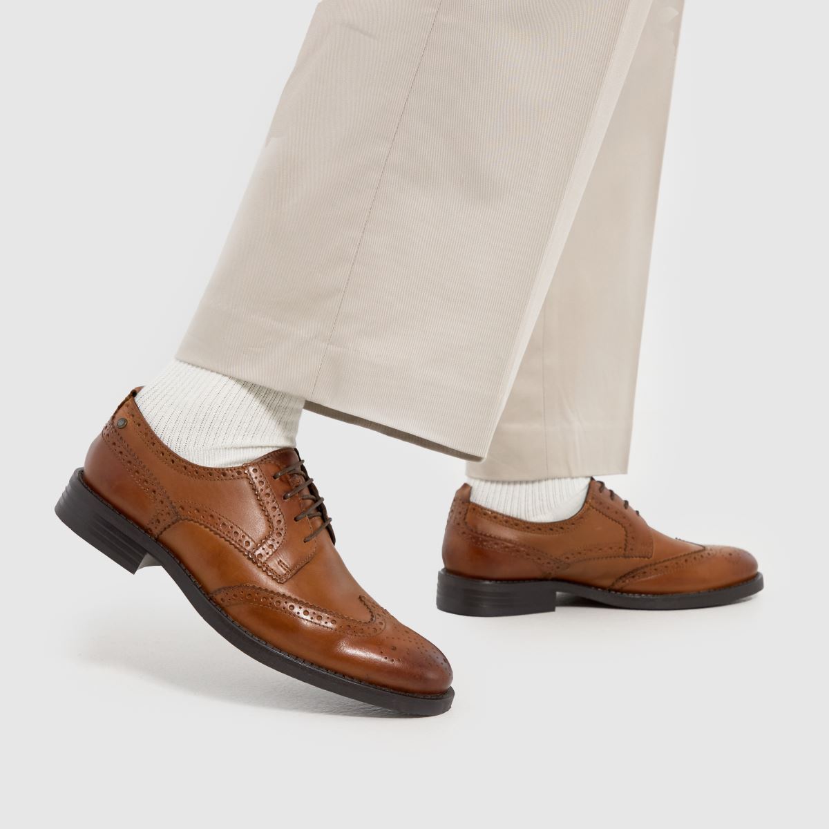 Base London – Cooper – Bruna brogueskor