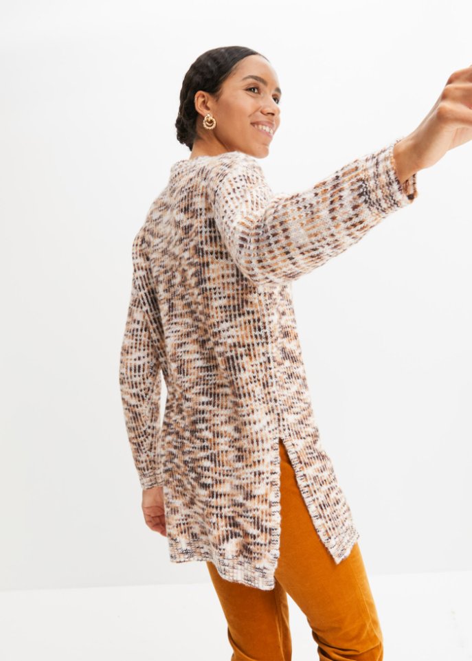 Pullover mit extra langen Seitenschlitzen