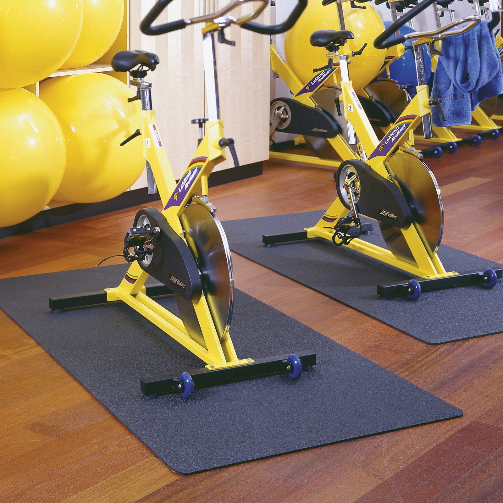 Friedola Bodenmatte Universal Unterlegmatte für Fitnessgeräte 60x120cm schwarz Bodenschu