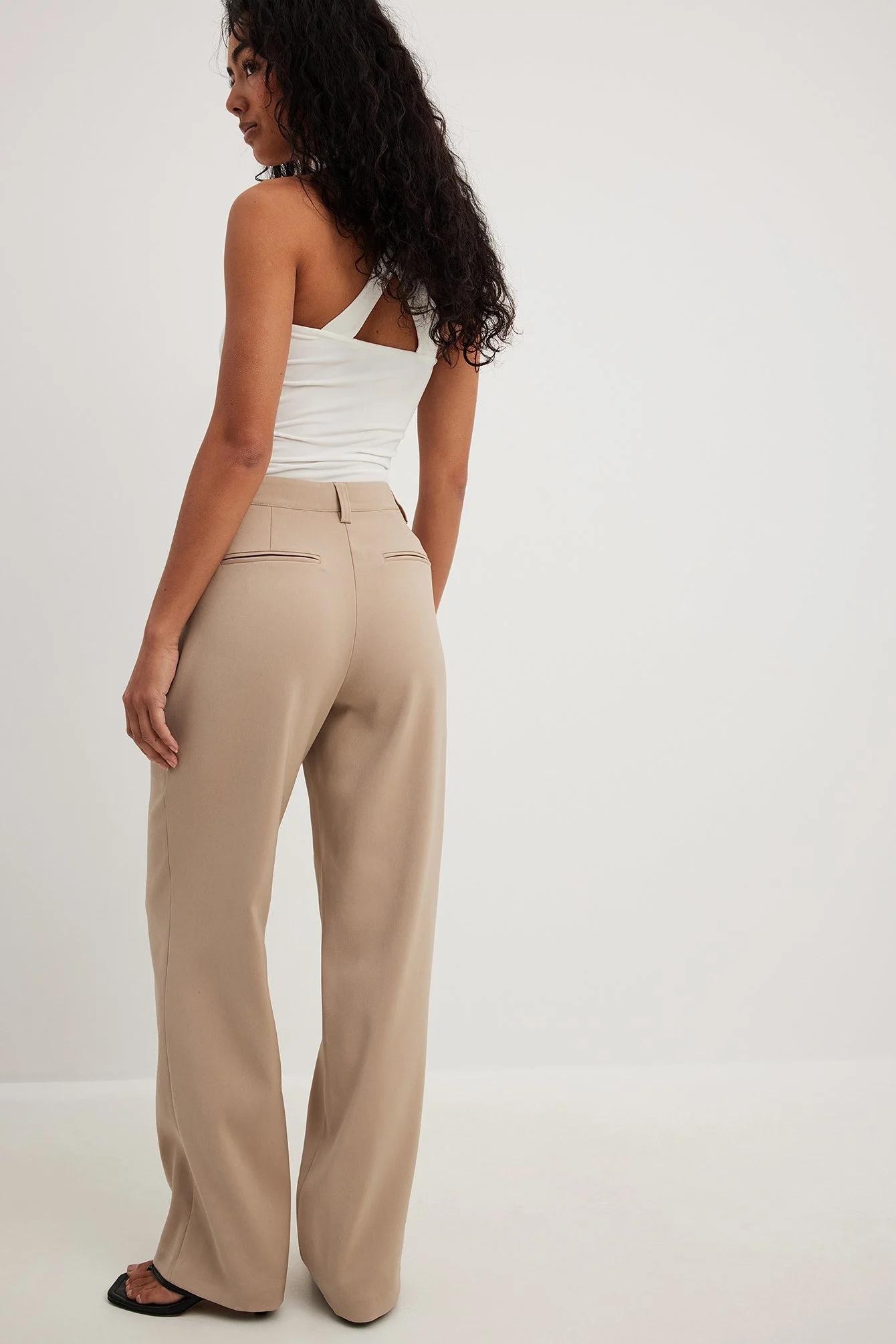 Taillierte Anzughose mit mittelhoher Taille