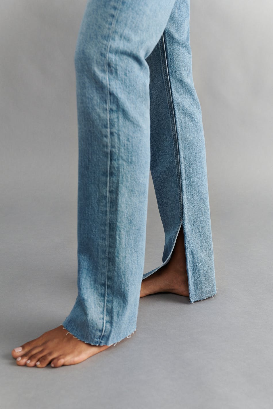High waist slit jeans