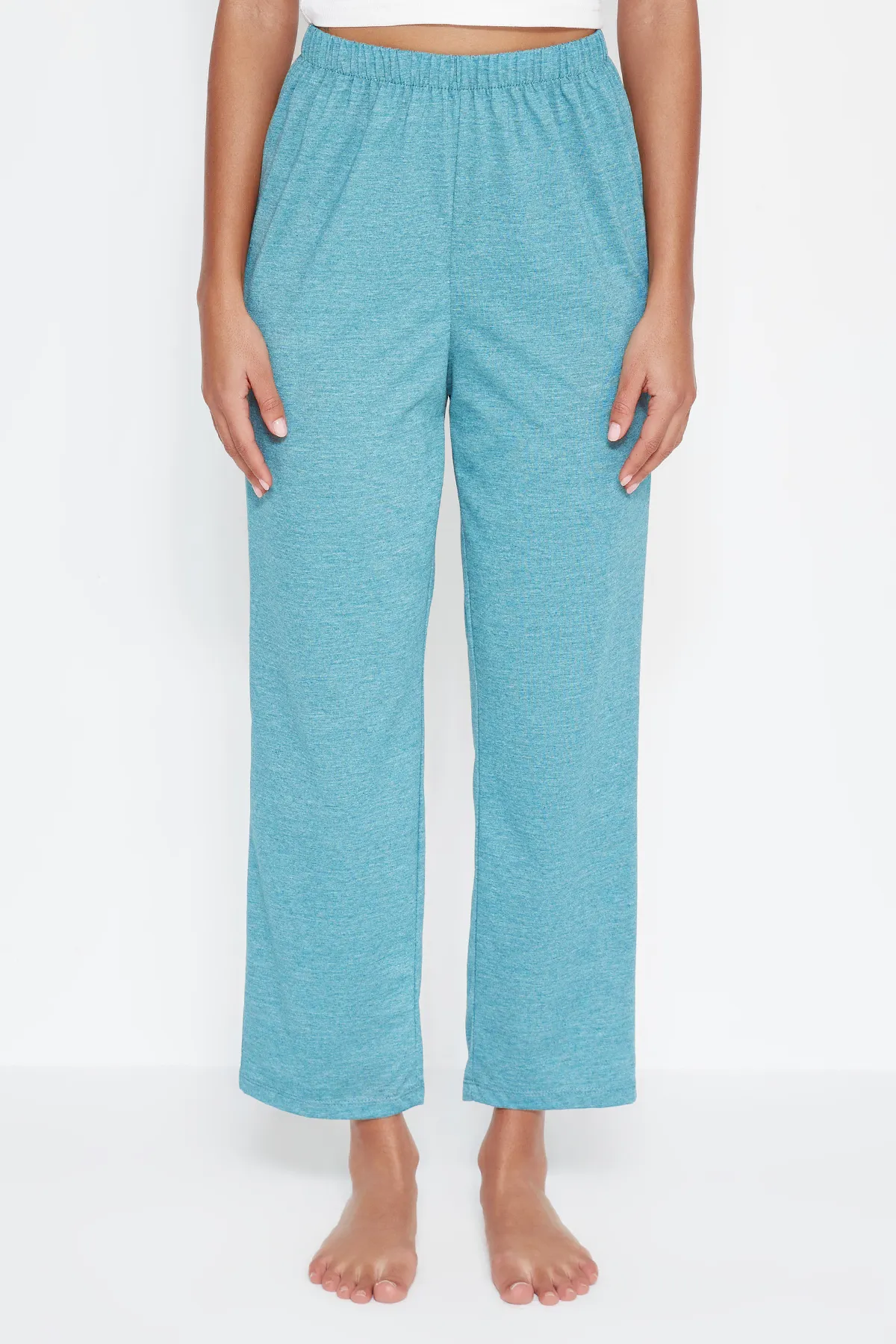 Trendyol Collection  Grüne Capri-Strick-Pyjamahose aus 100 % Baumwolle THMSS23PJ00001
