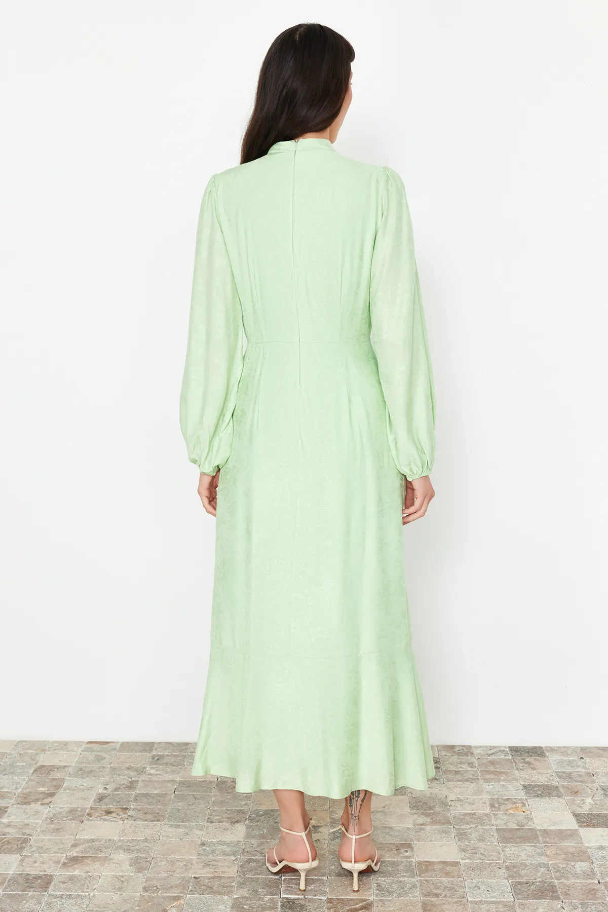 Trendyol Modest  Mintgrünes, gewebtes Jacquardkleid mit Blumenmuster TCTSS24EB00064