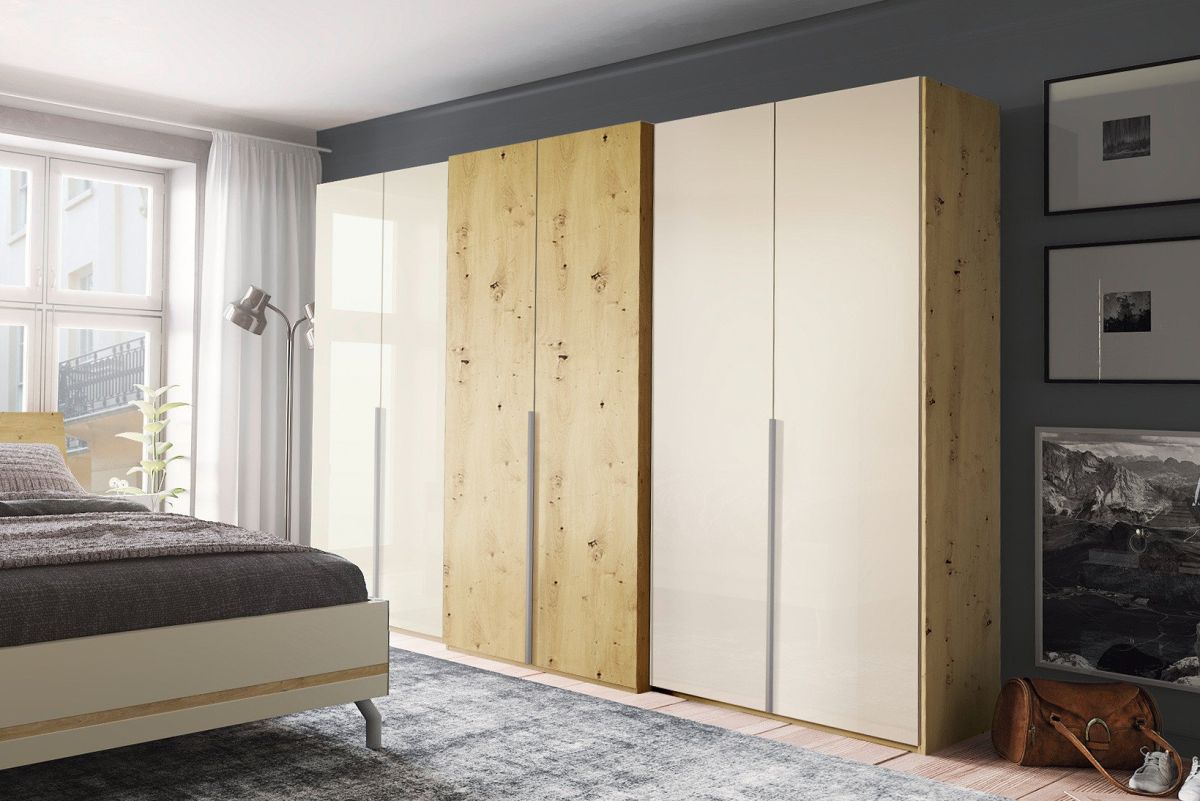 Nolte Drehtürenschrank Concept me