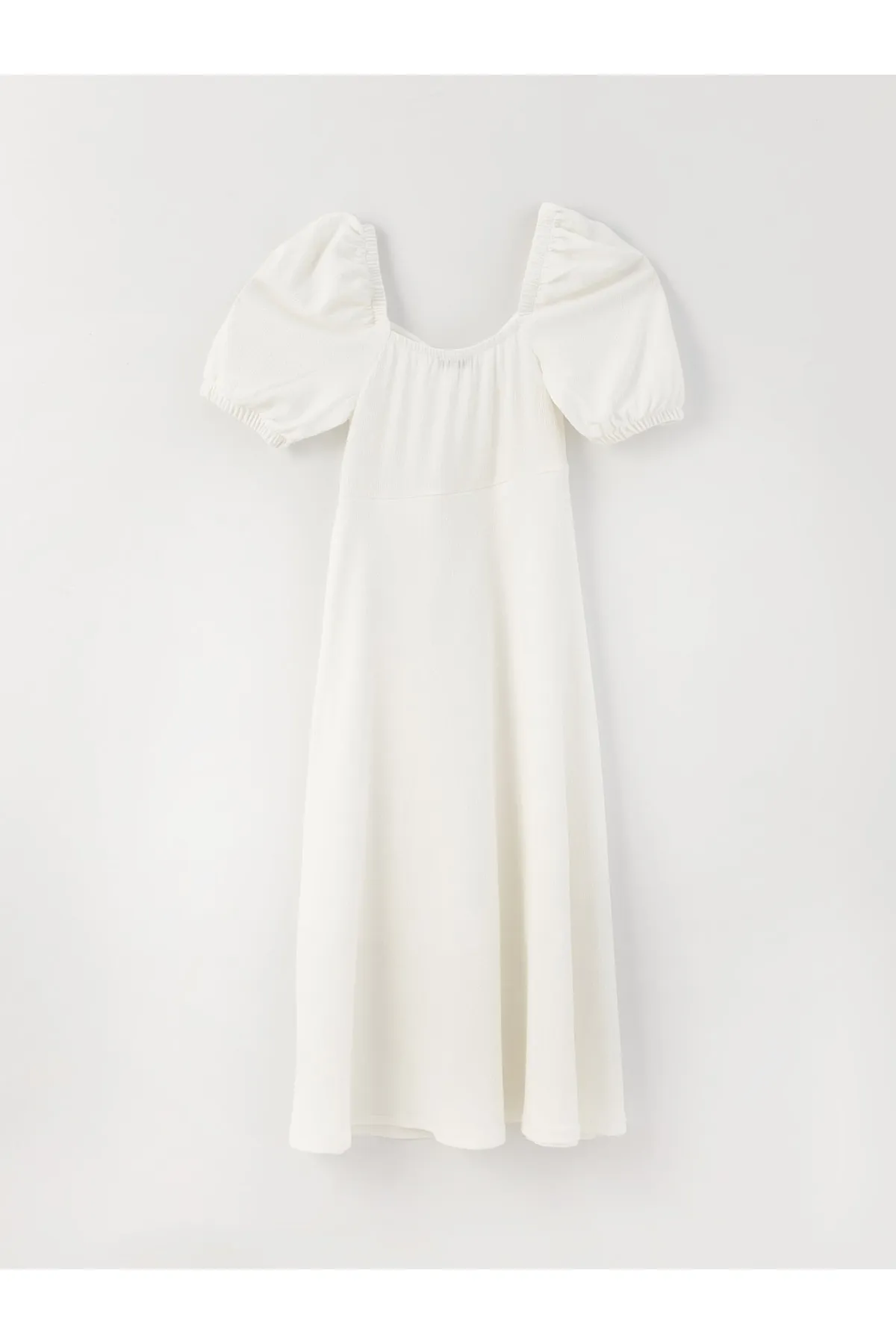 LC Waikiki  Damenkleid mit herzförmigem Ausschnitt und schlichten Ballonärmeln