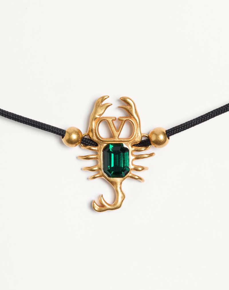 Accessoire de cheveux et collier Gardienne en métal, cristal et pompon de corde