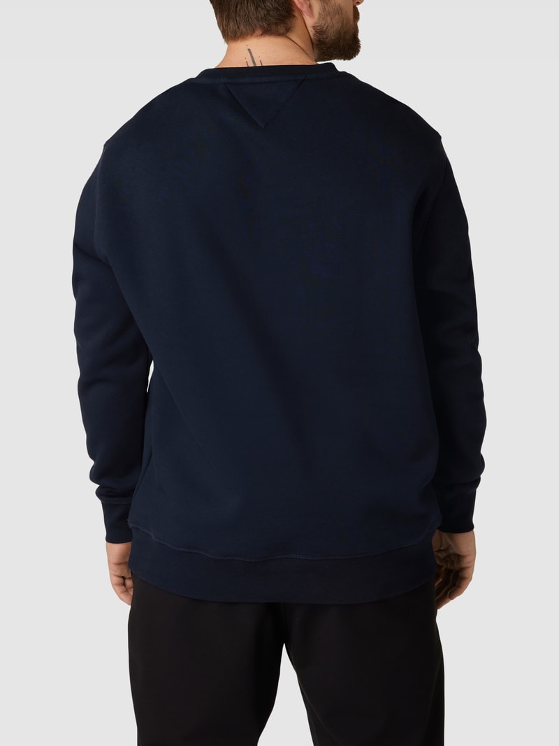 PLUS SIZE Sweatshirt mit Label-Stitching in marineblau