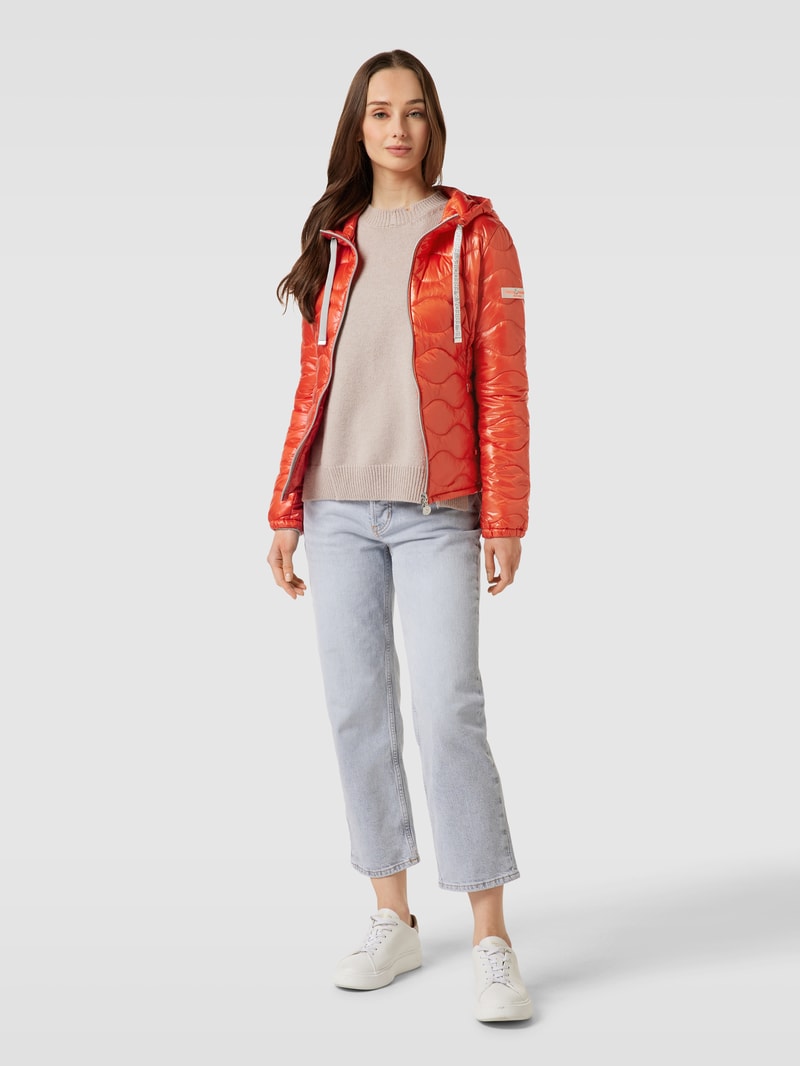 Steppjacke in Glanz-Optik in orange