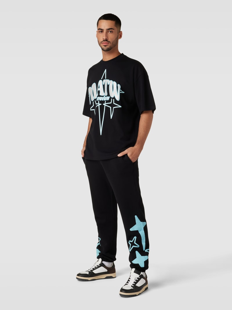 T-Shirt mit Label-Print - MATW X REVIEW in schwarz