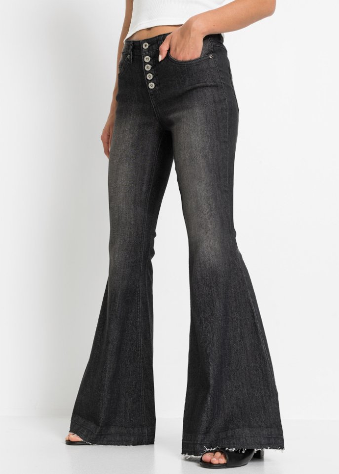 Schlagjeans mit offenem Saumabschluss