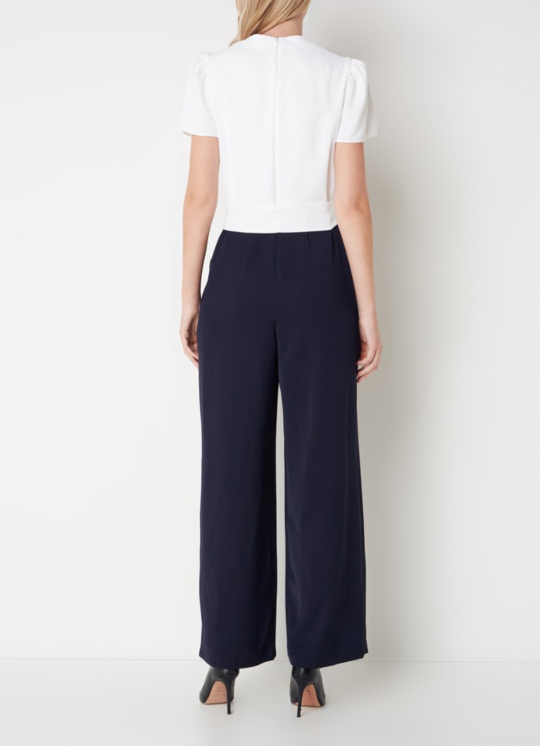 Phase Eight  Eloise wide fit jumpsuit met V-hals en strikceintuur