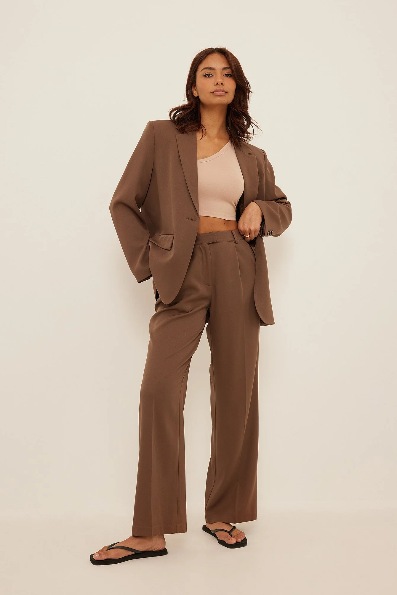 Einseitig schulterfreies Crop Top