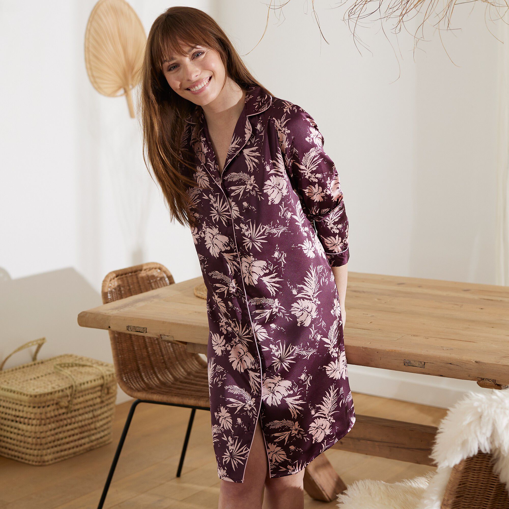 Chemise de nuit forme liquette en satin imprimé