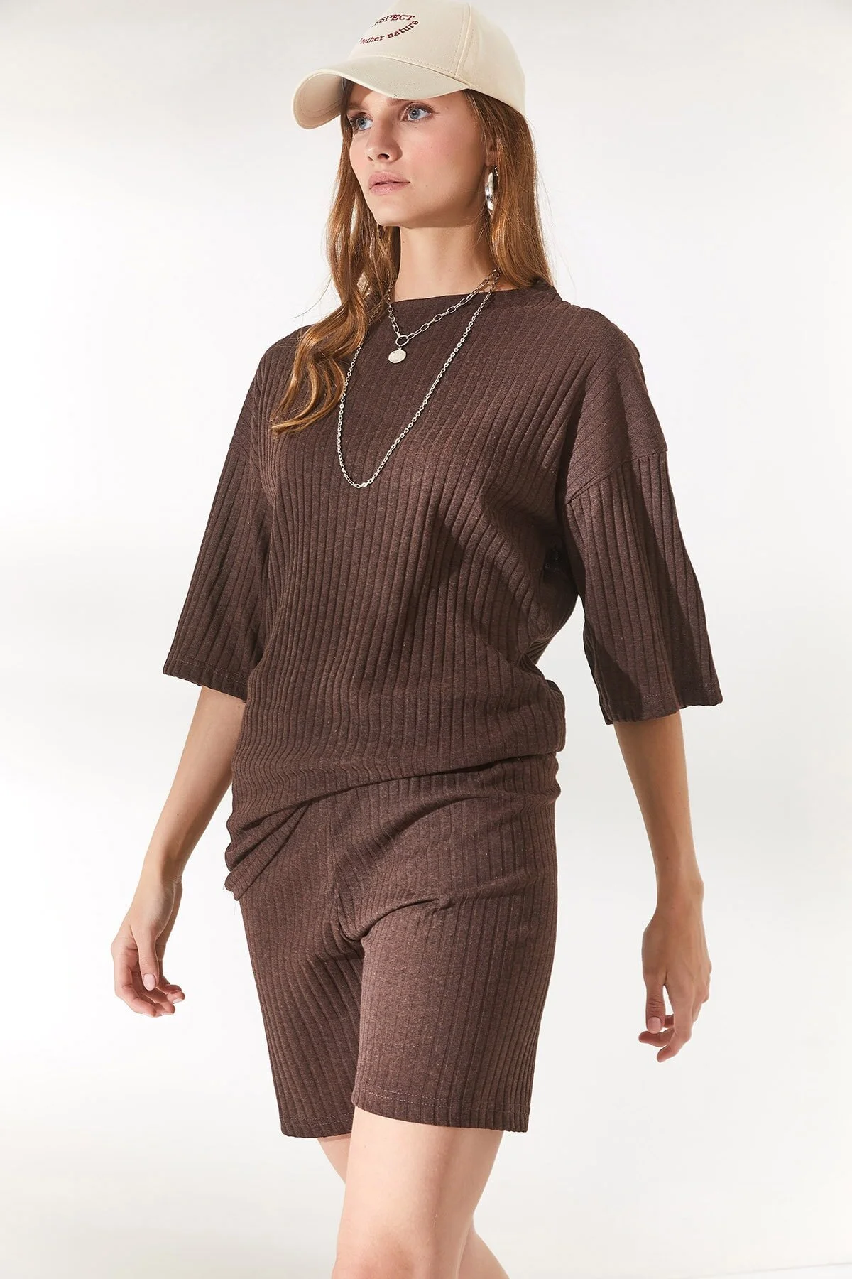 Olalook  Damen Bitterbraunes Unterteil, kurze Strumpfhose, Oberteil, lockere Bluse, Set TKM-19000200