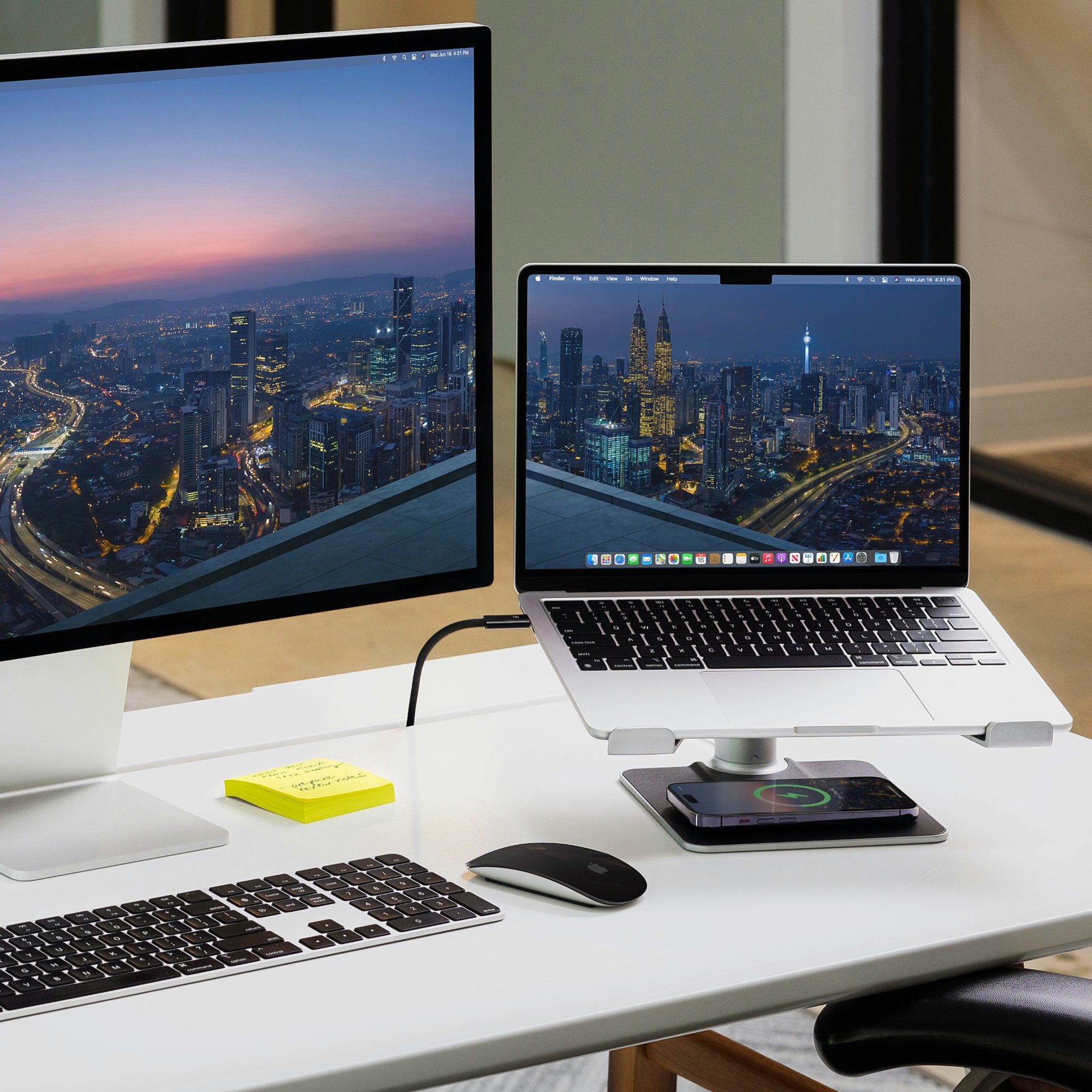 Twelve South HiRise Pro - Verstellbarer MacBook Ständer mit MagSafe Ladeschale Laptop-Ständer
