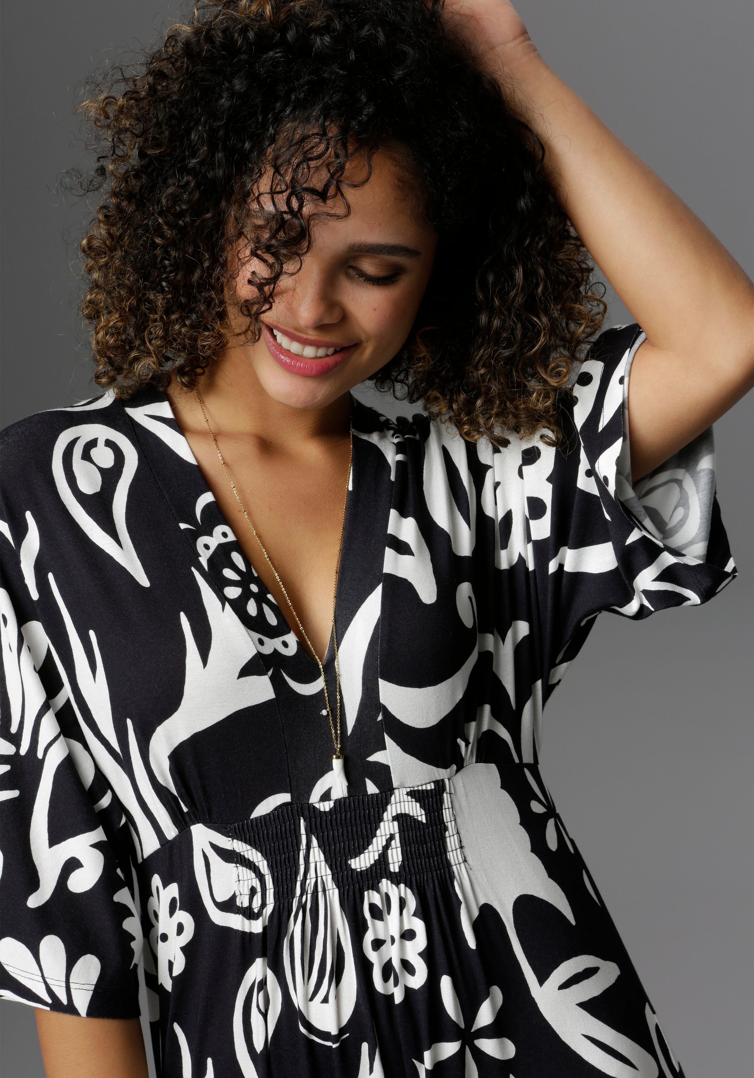 Aniston SELECTED Maxikleid mit weiten, 3/4-langen Ärmeln