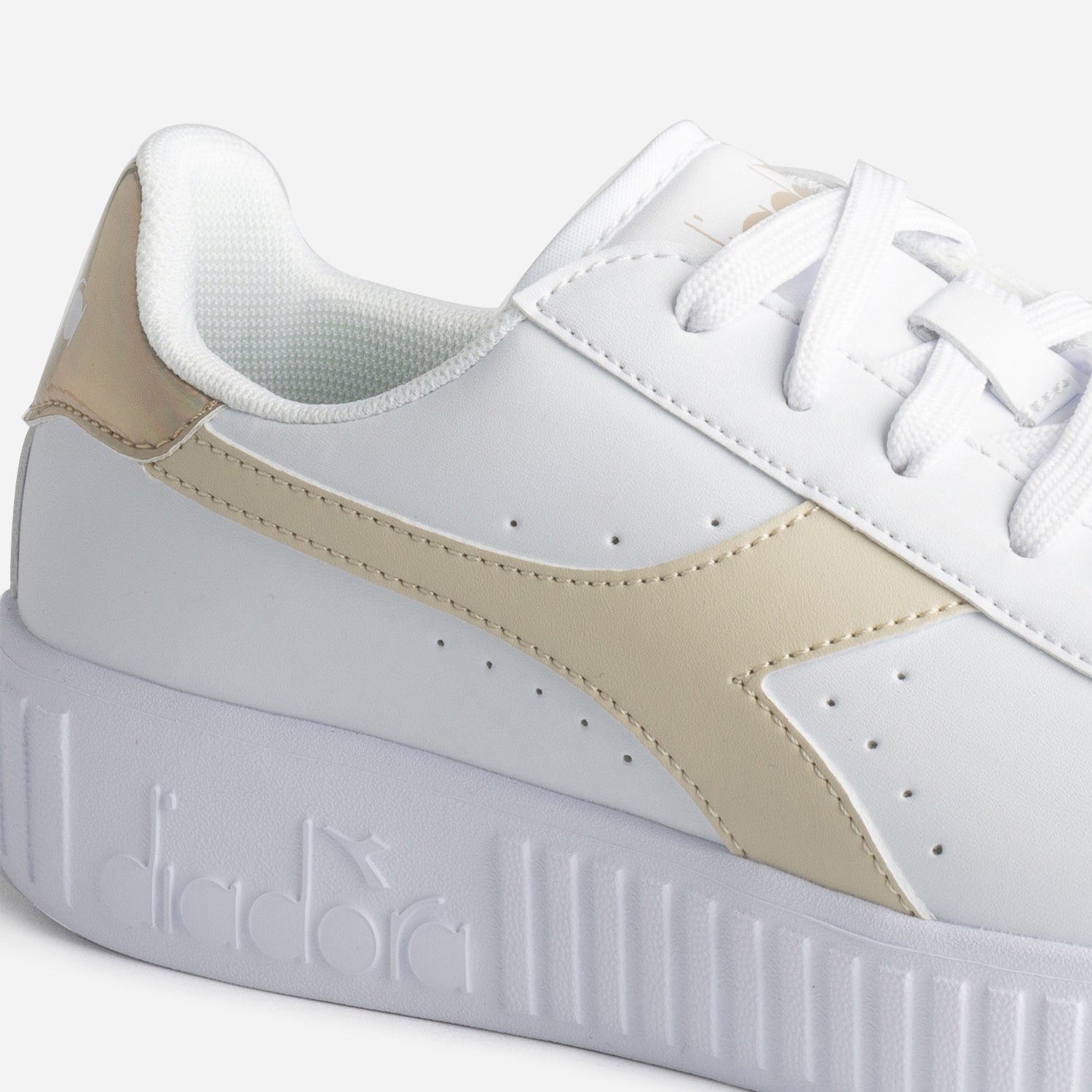 Tennis DIADORA blanche et beige