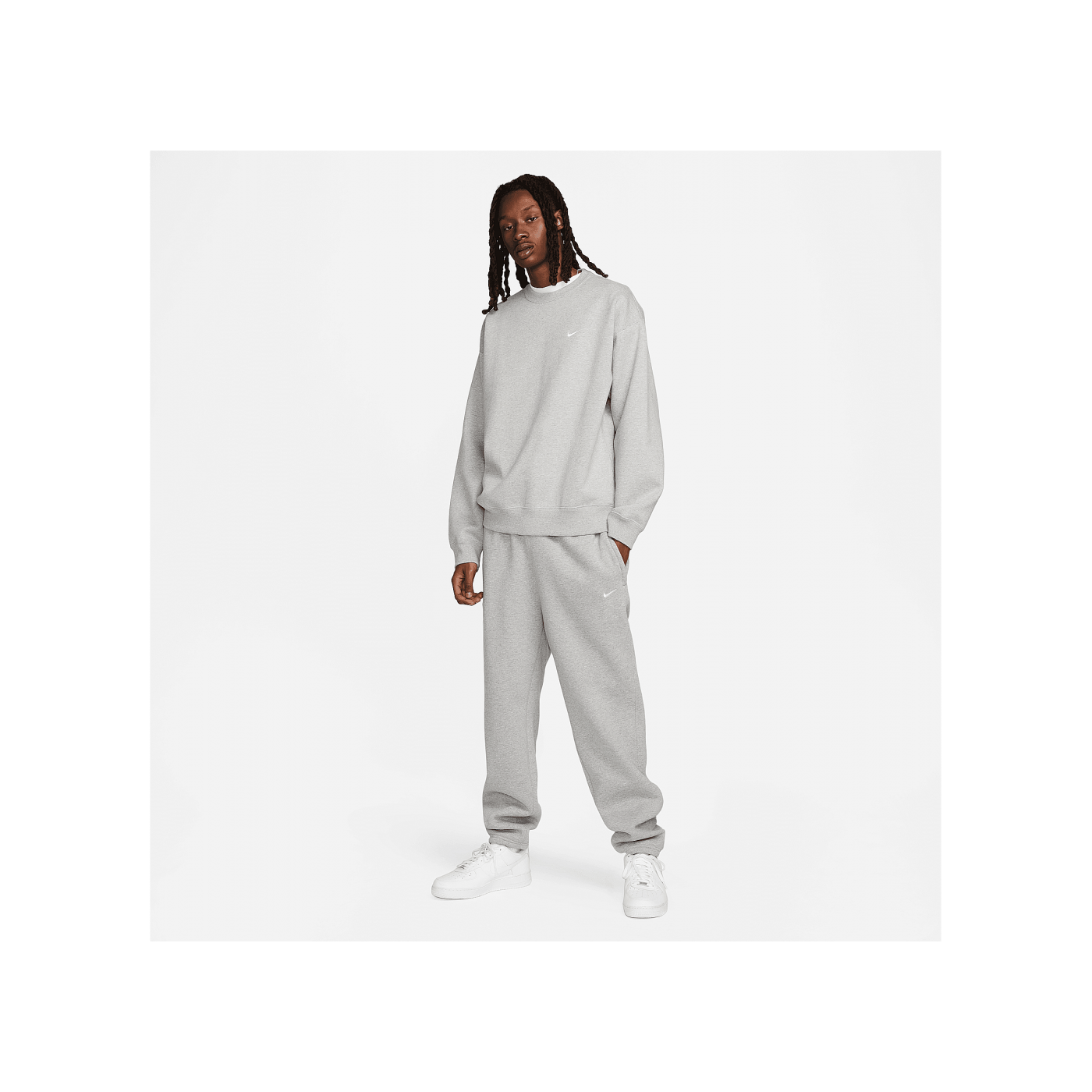 Nike Fleece Solo Swoosh Crew Sweatshirt Grau F063