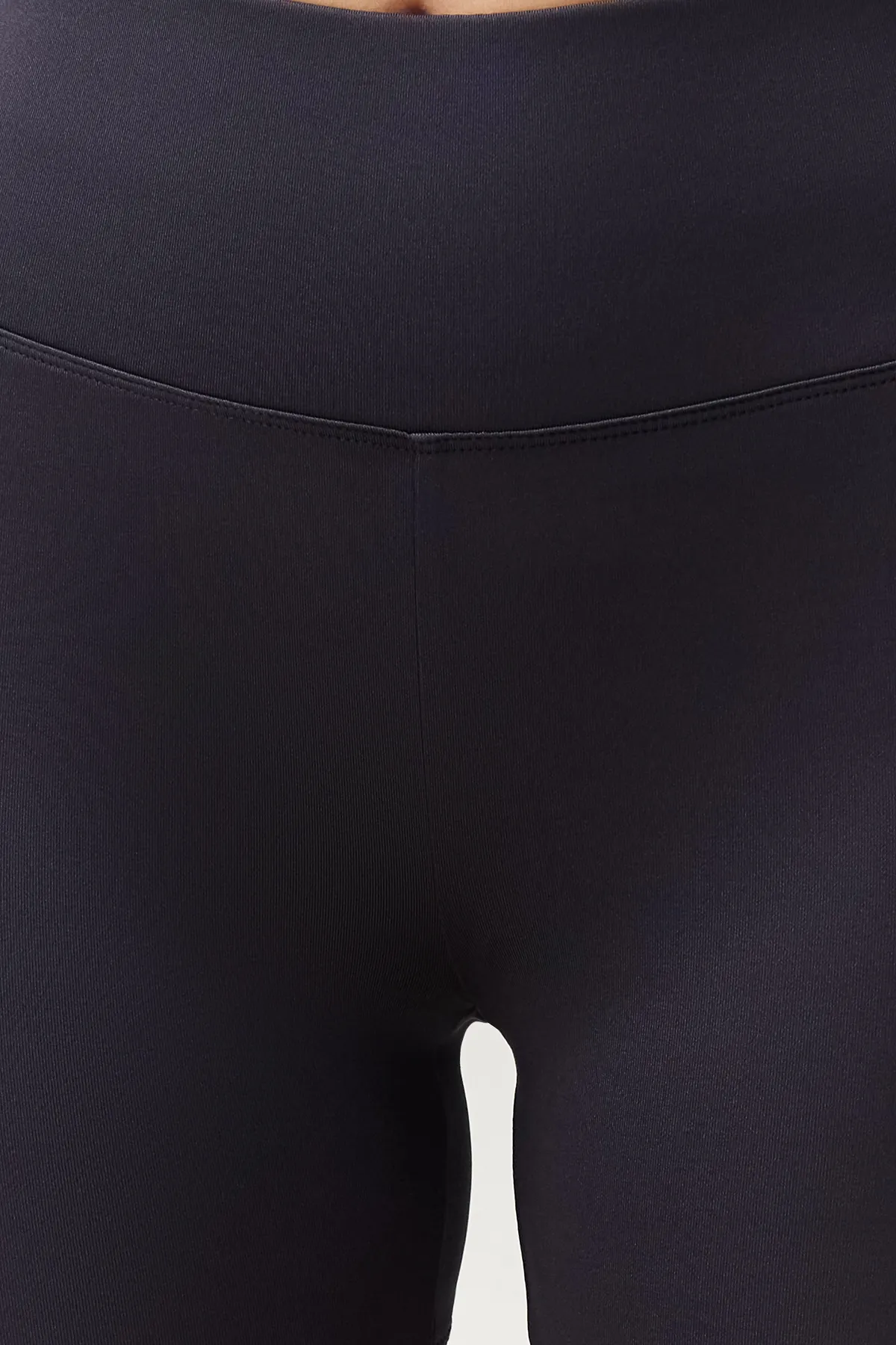 Trendyol Collection  Anthrazitfarbene, elastische Push-Up- und Extra-Paar-Strick-Sportshorts/kurze Leggings THMSS24TY00038