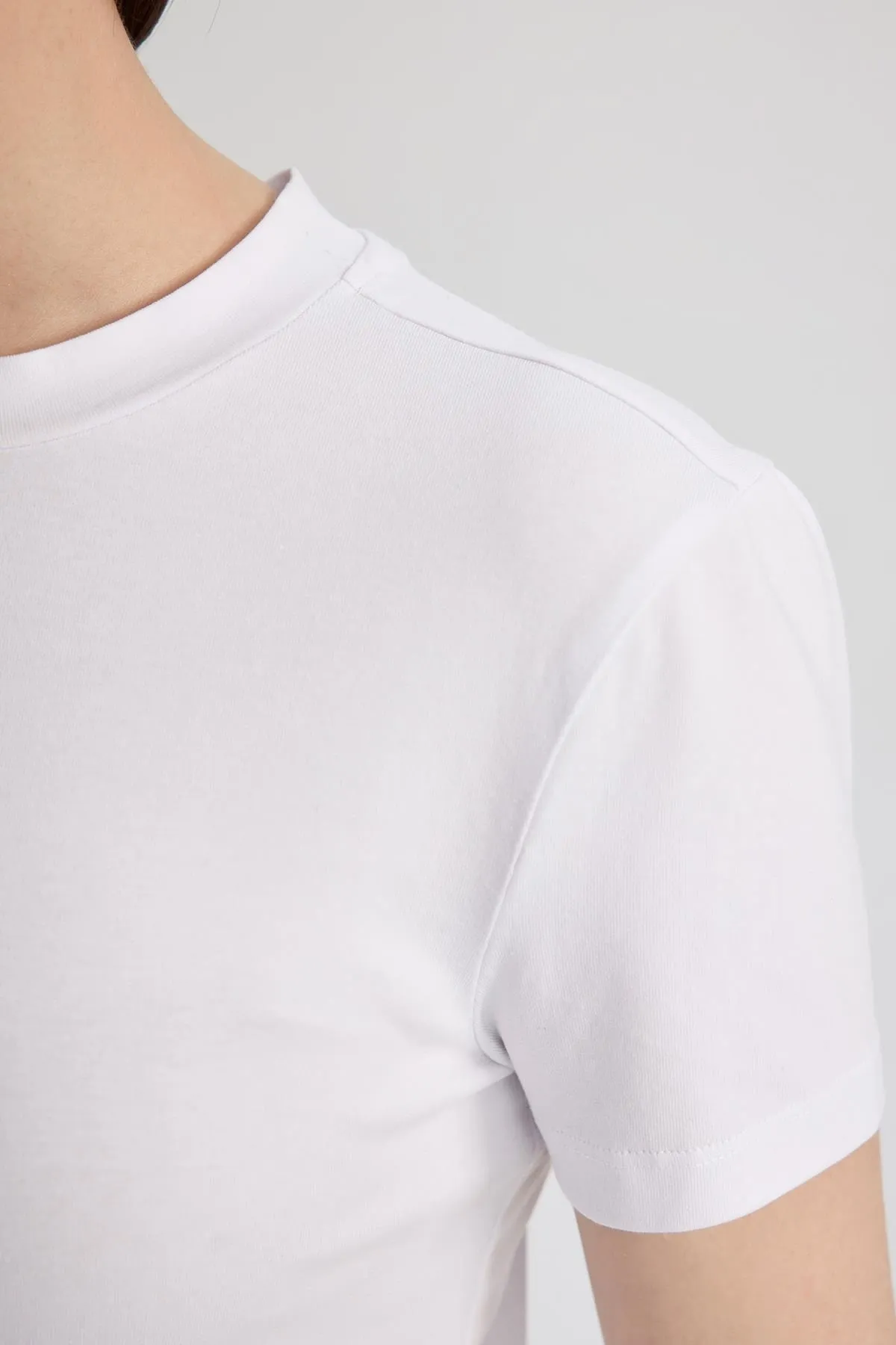 DeFacto  Coool Tailliertes Kurzarm-T-Shirt Z8790az23sp
