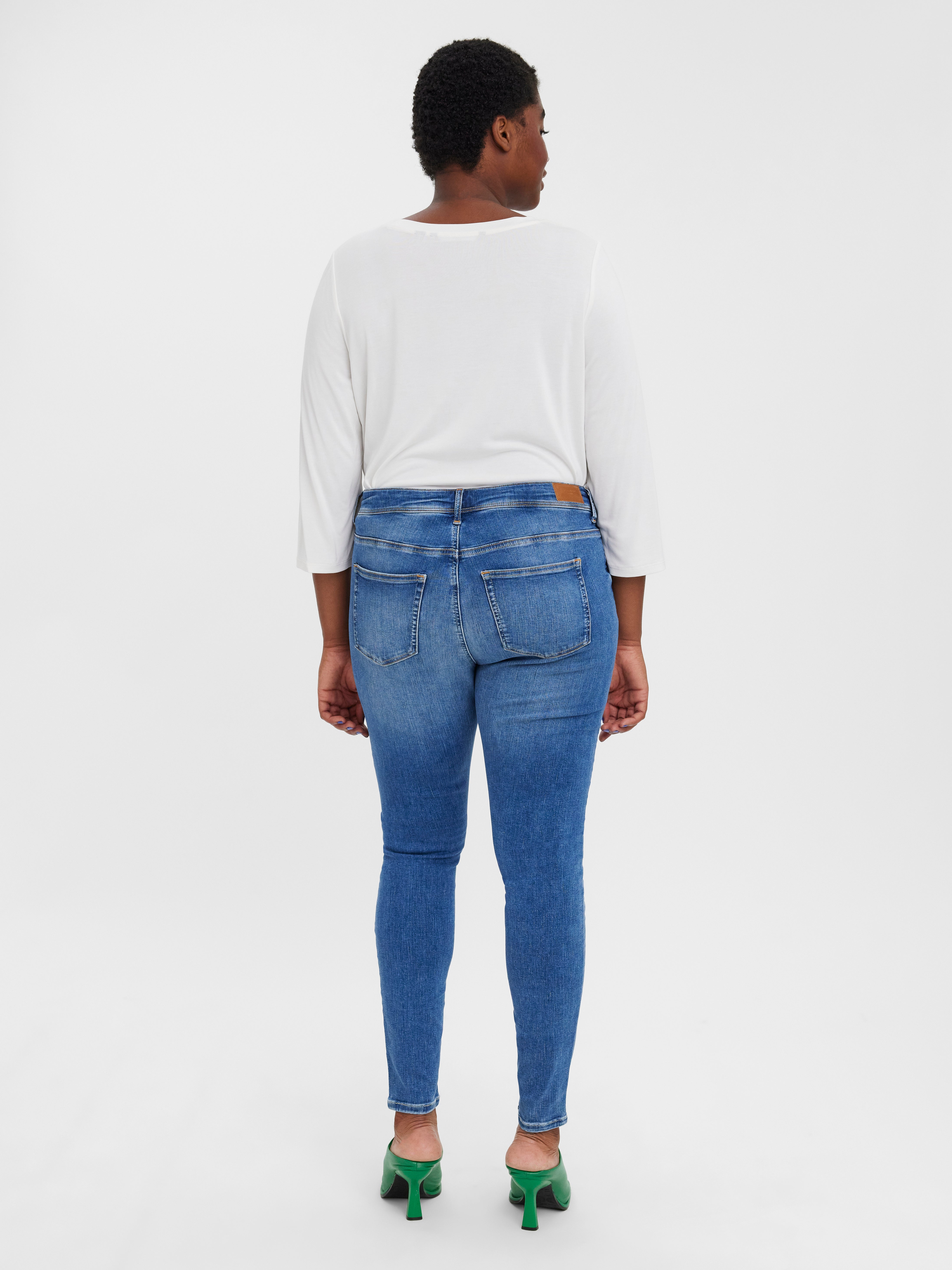 VMLUX Mid Rise Slim Fit Jeans