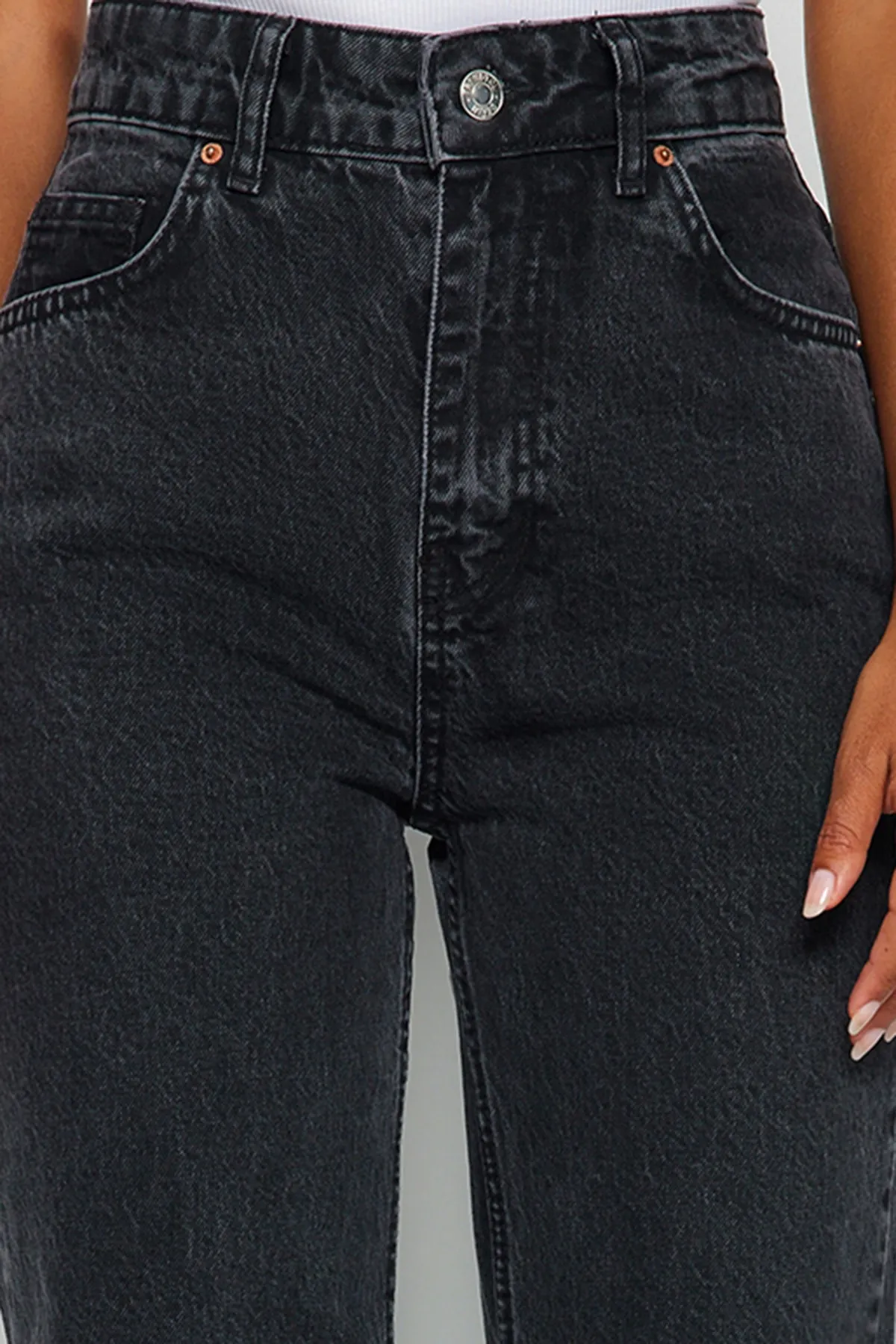 Trendyol Collection  Anthrazitfarbene Jeans mit hoher Taille und weitem Bein TWOAW24JE00089