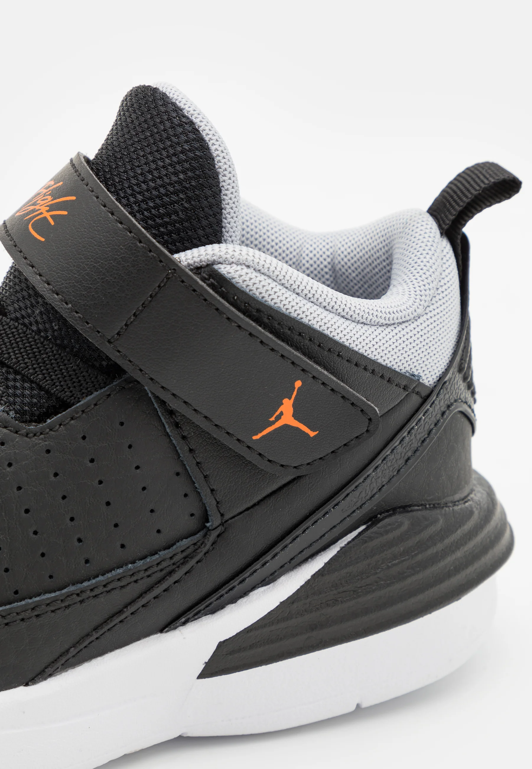 Jordan JORDAN MAX AURA 5 UNISEX - Zapatillas de baloncesto