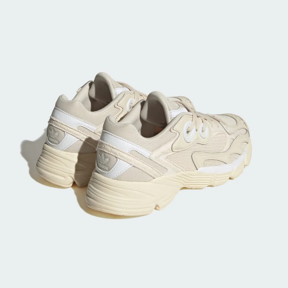 adidas Astir IE6989 / weiss