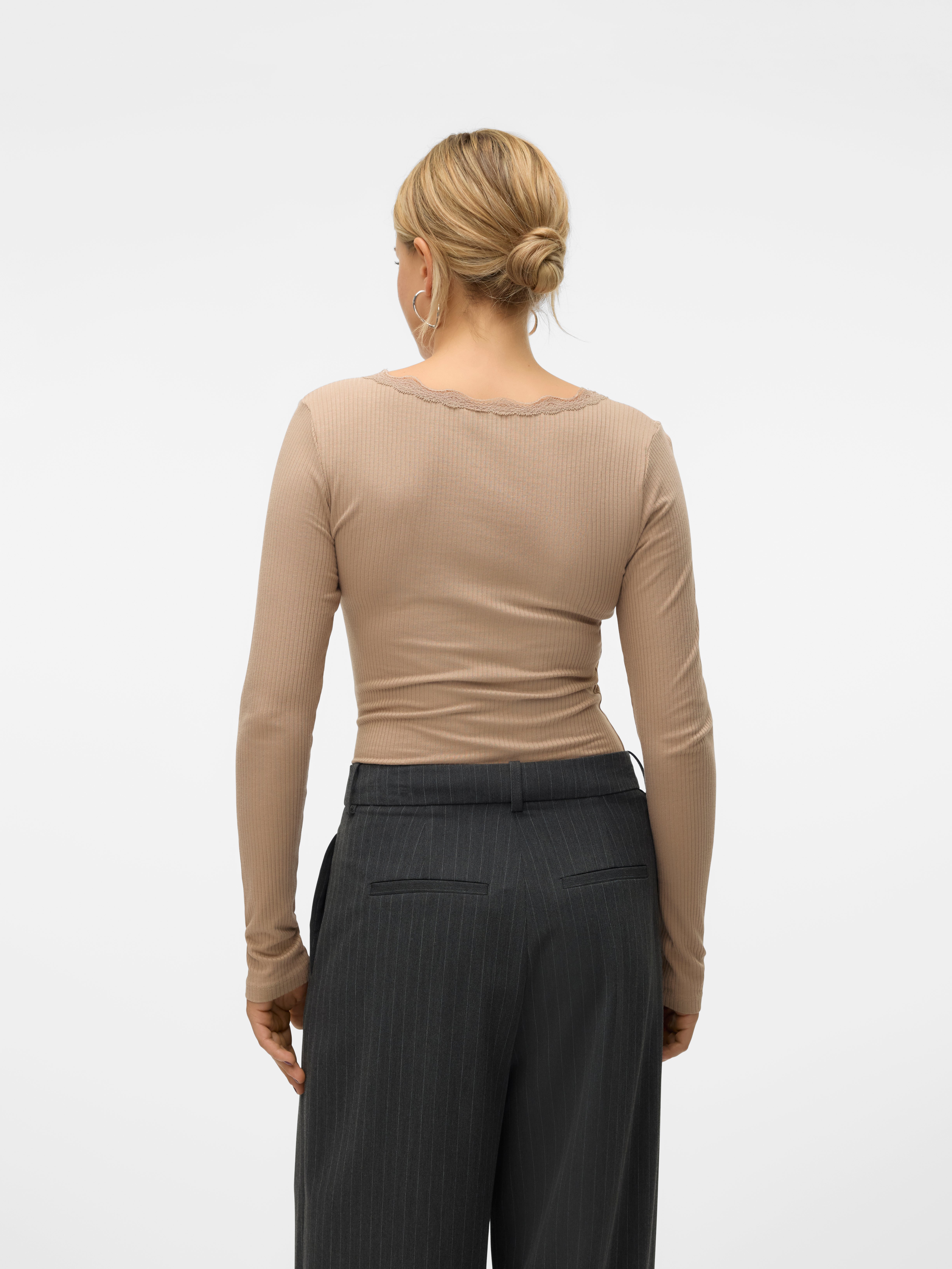 VMMILY Top
