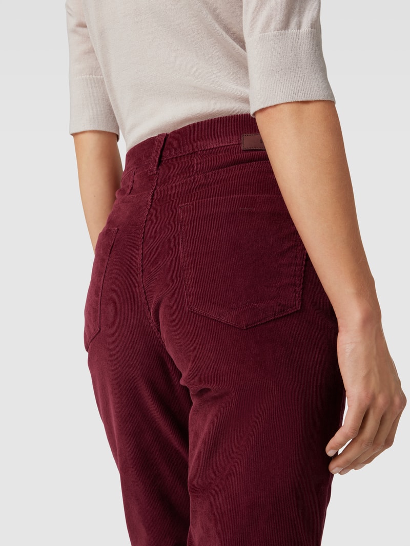Cordhose mit Eingrifftaschen in rot