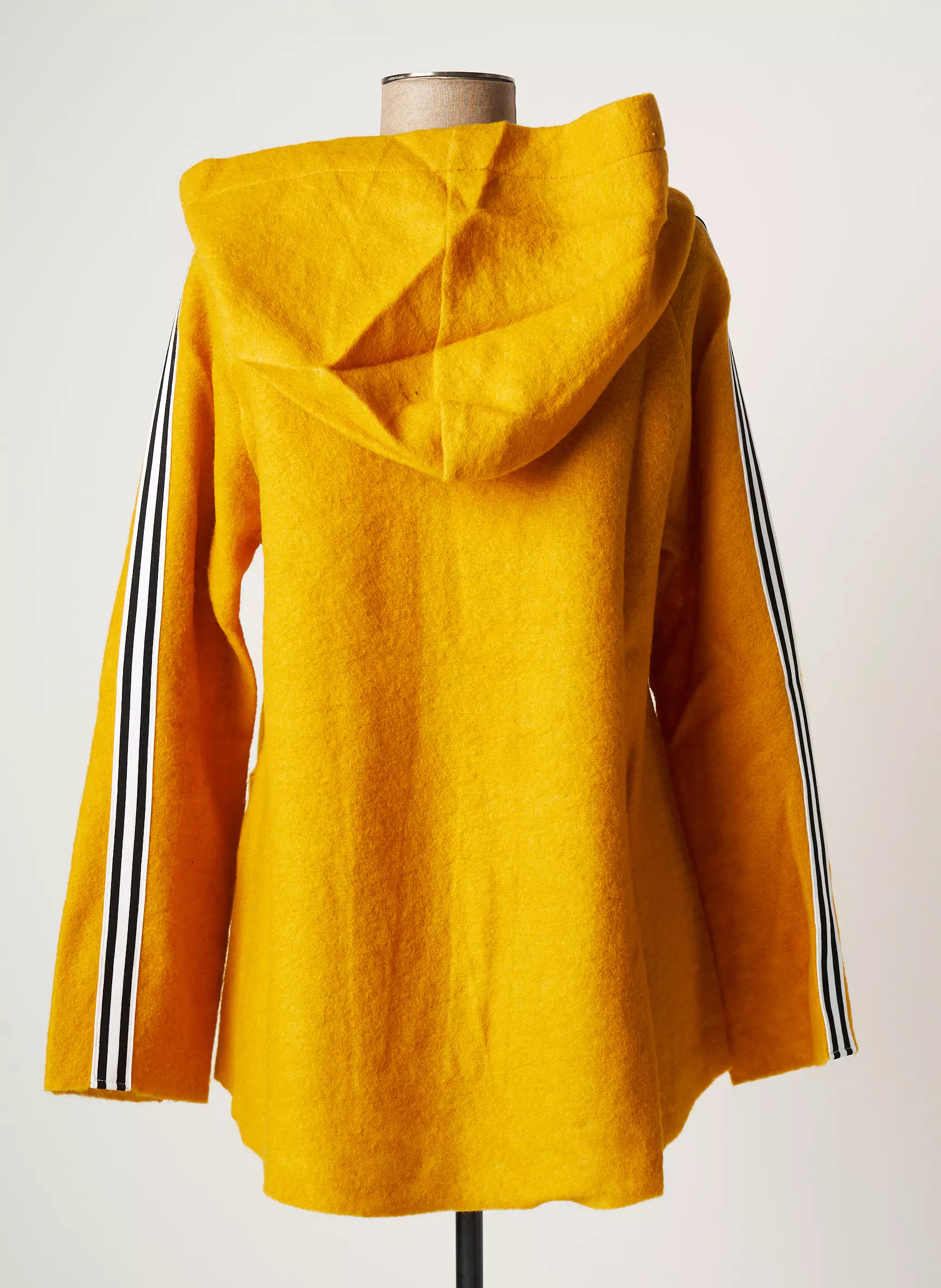 Maloka Vestecasual Femme couleur jaune