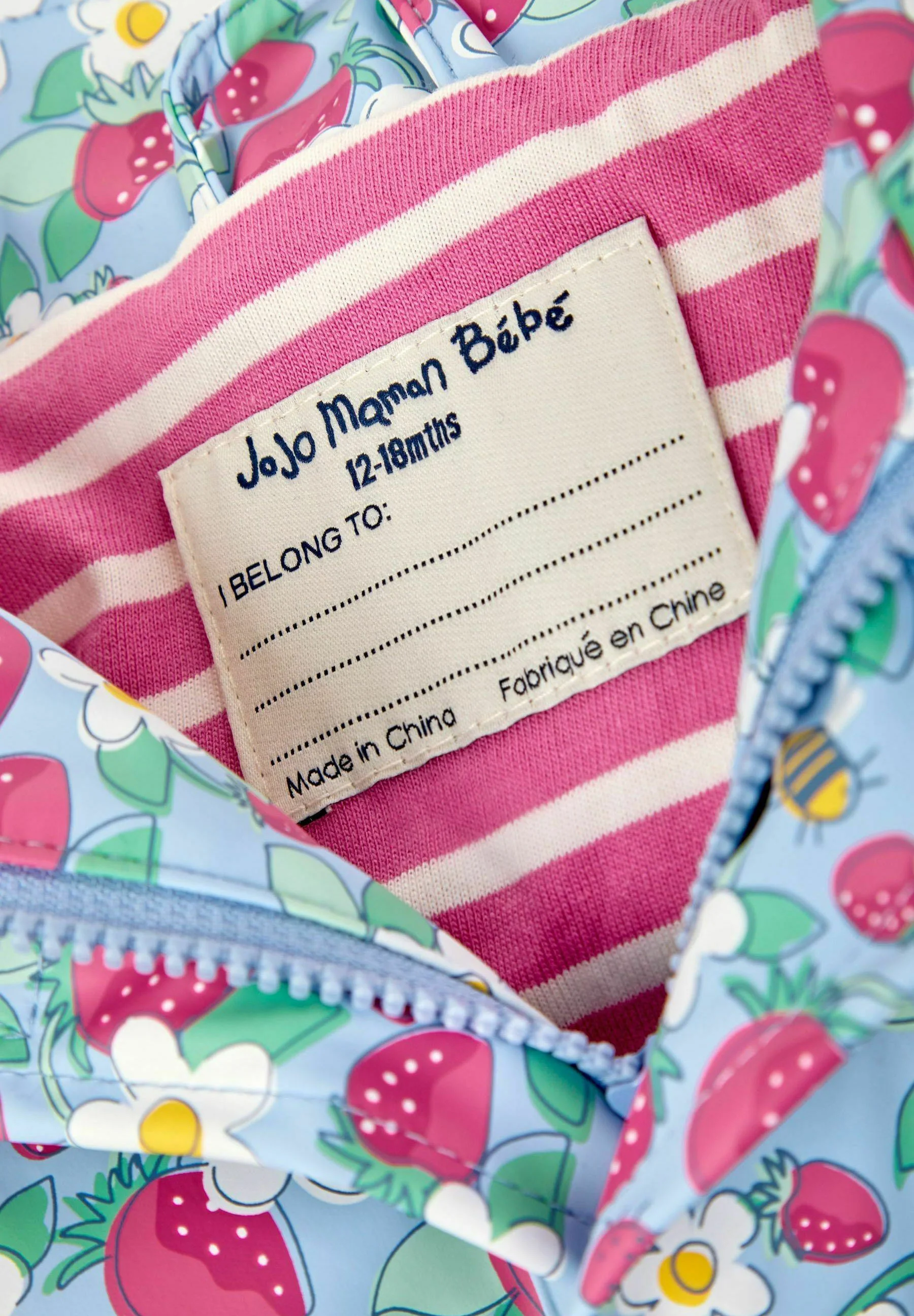 JoJo Maman Bébé ESTAMPADO DE FRESA - Impermeable